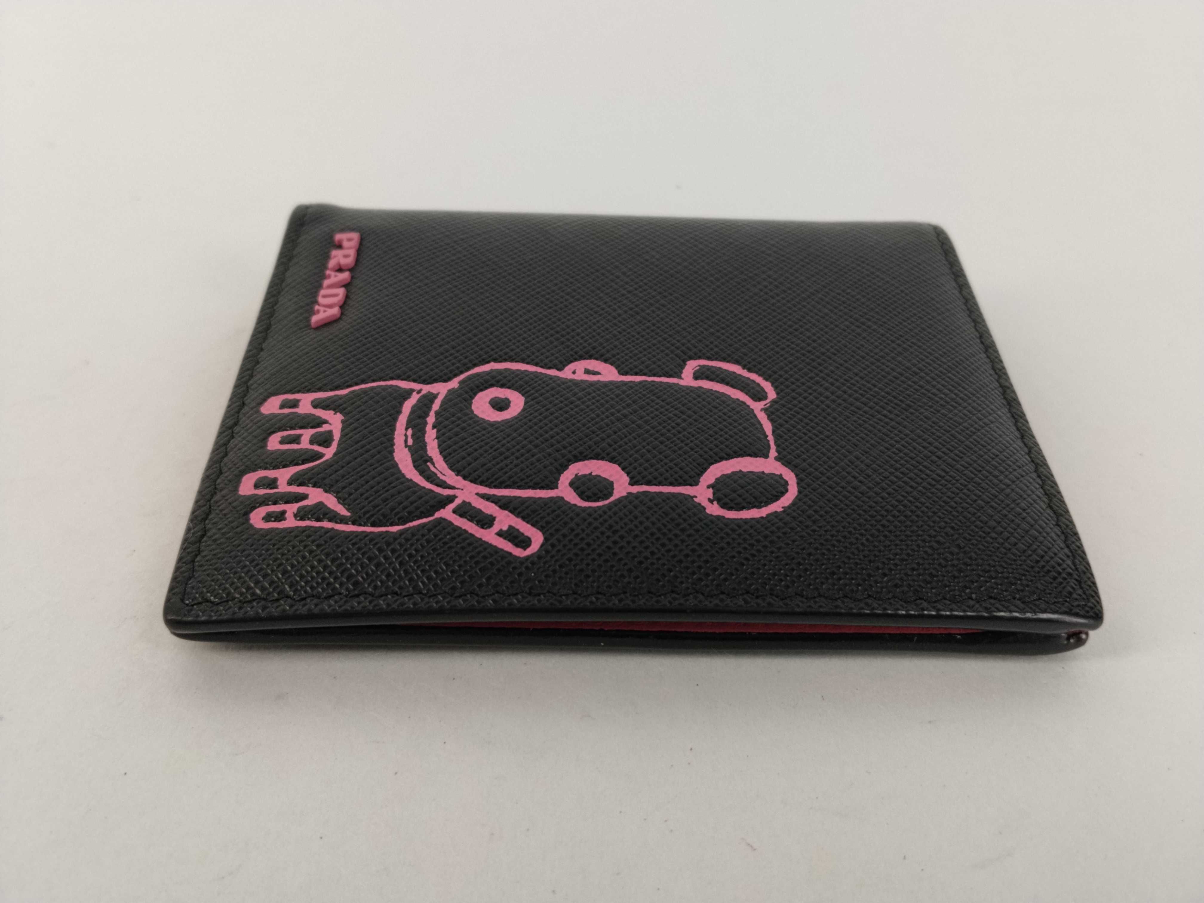 (Prada) Bi-fold wallet 1MV204 Dog motif wallet — view 5