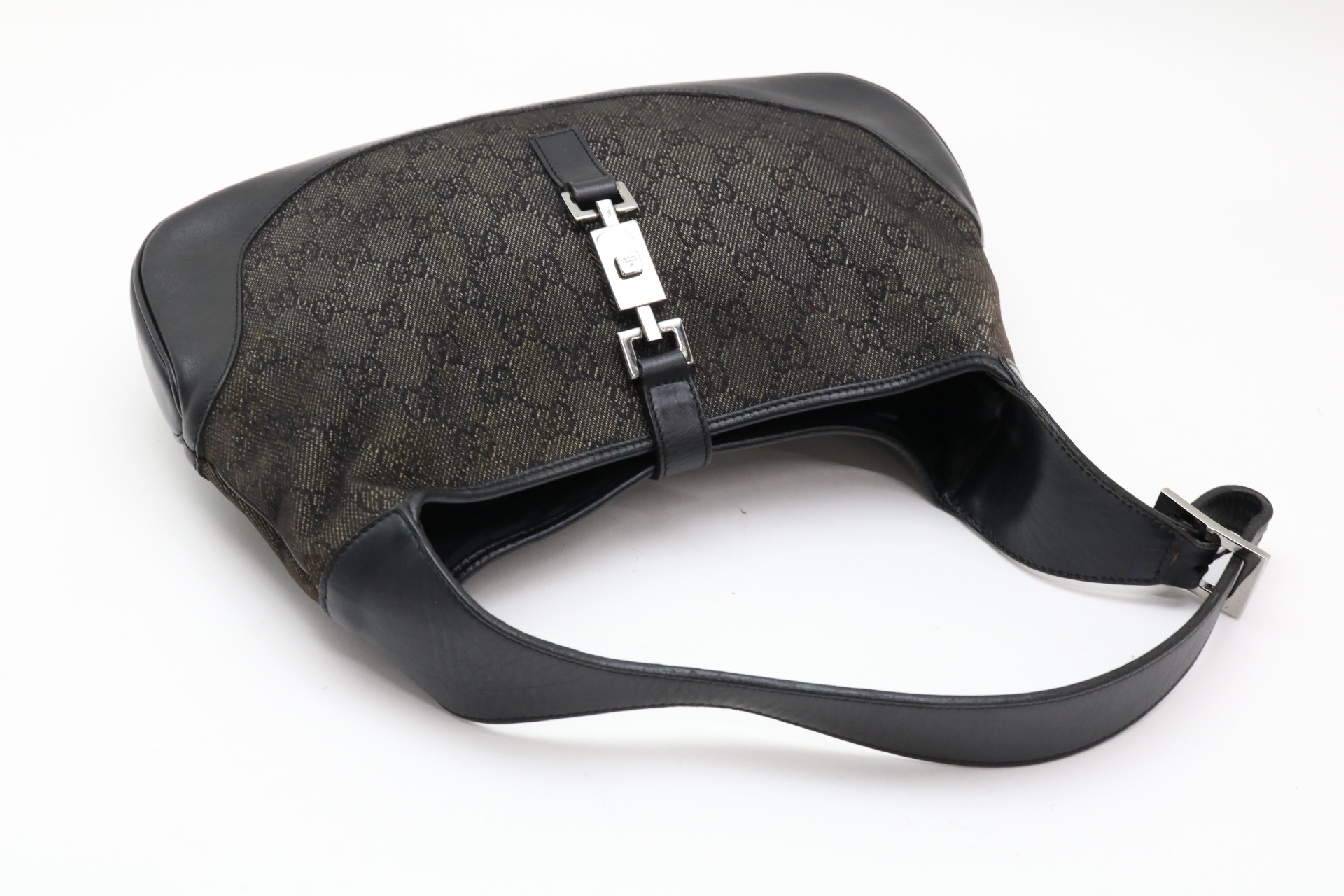 GG Canvas Jackie Shoulder Bag — view 8