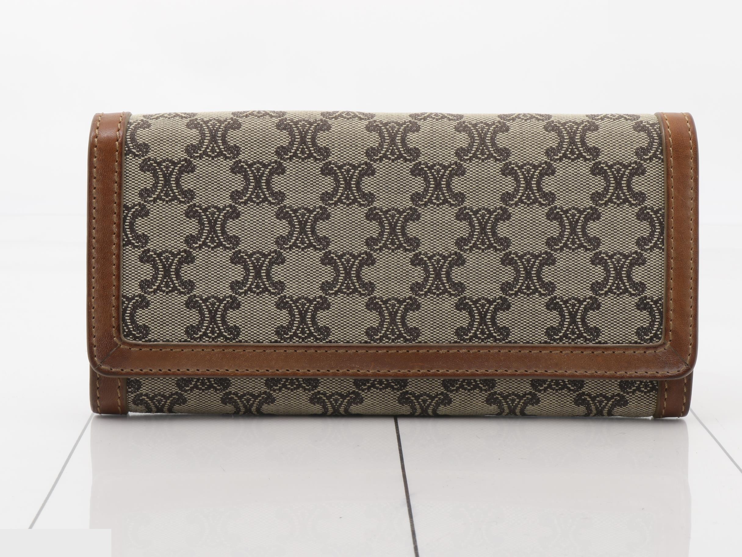 Triomphe wallet
