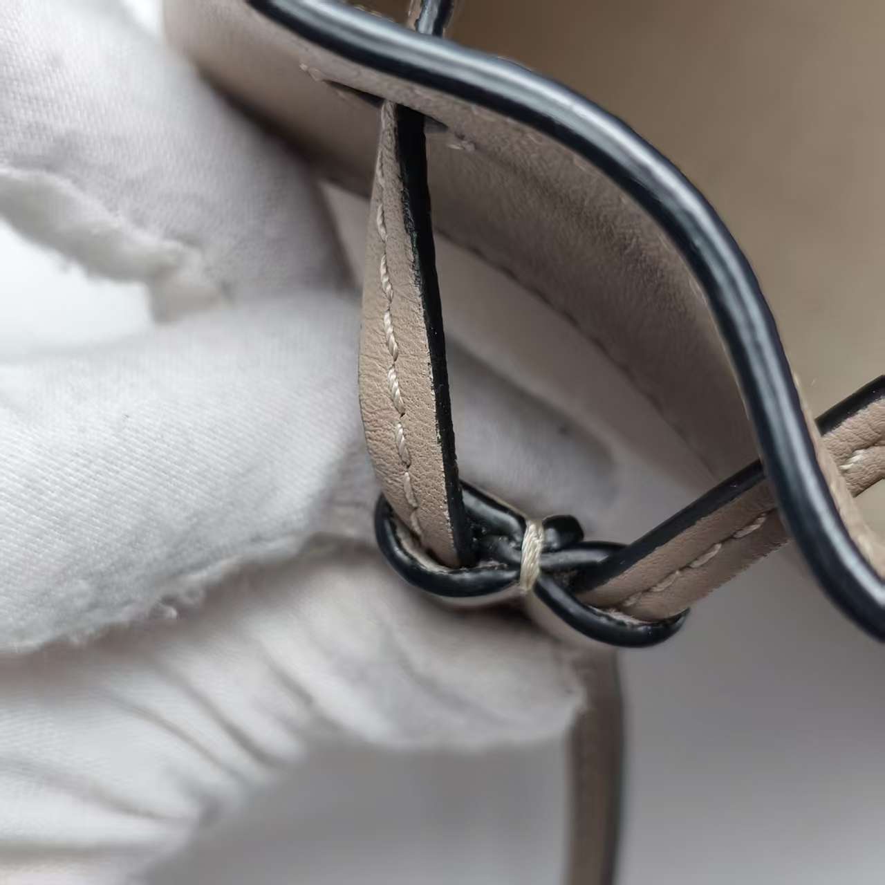 【*Shipped from: China*】LOEWE Hammock Leather Handbag — view 11