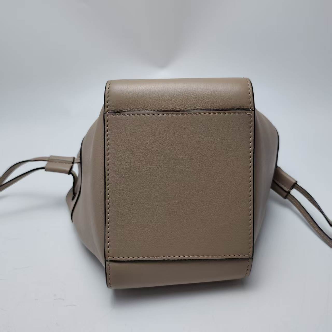 【*Shipped from: China*】LOEWE Hammock Leather Handbag — view 7
