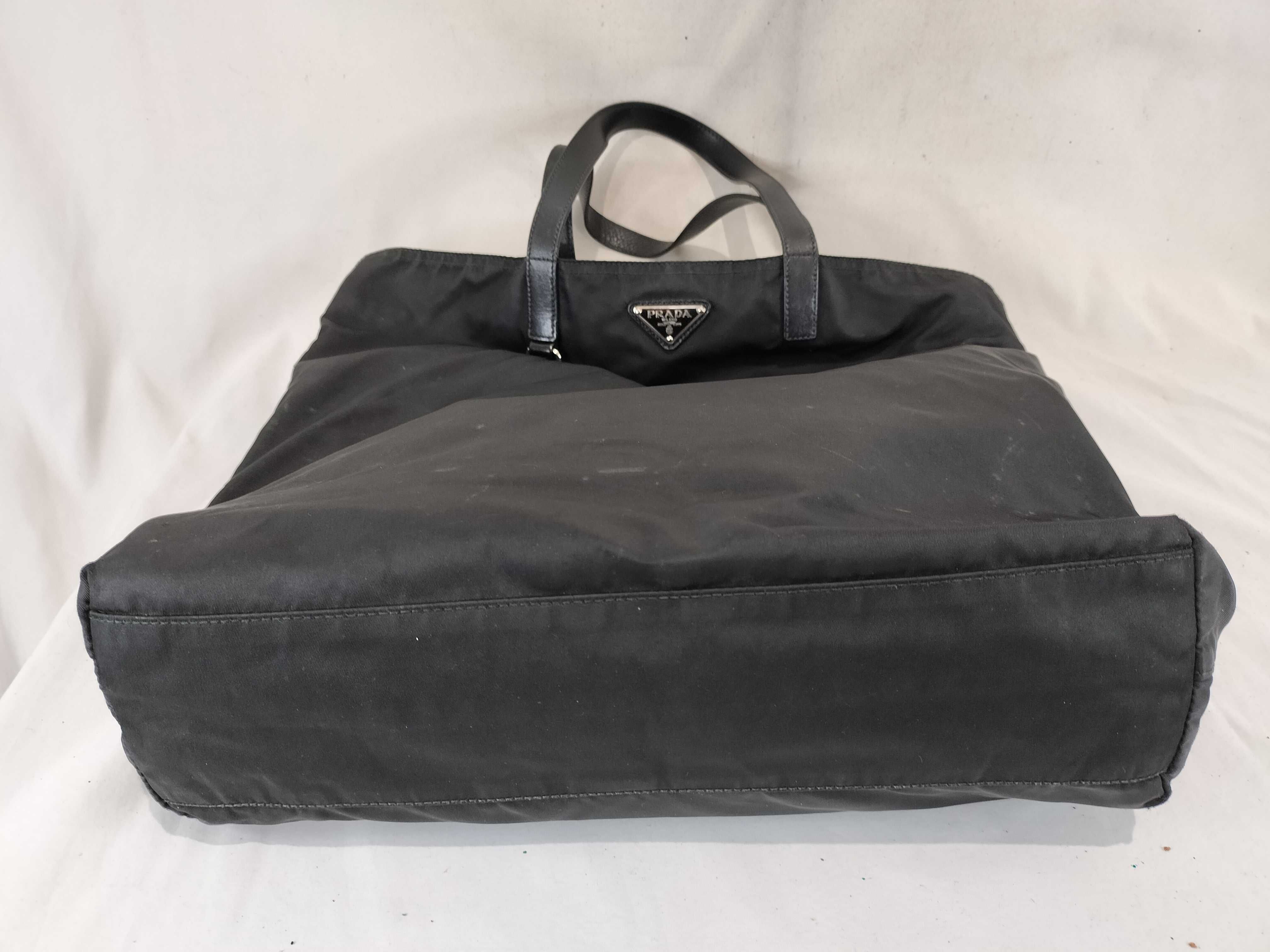 Nylon Handle Leather Tote Bag / Nero / Triangle Logo Handbag — view 7