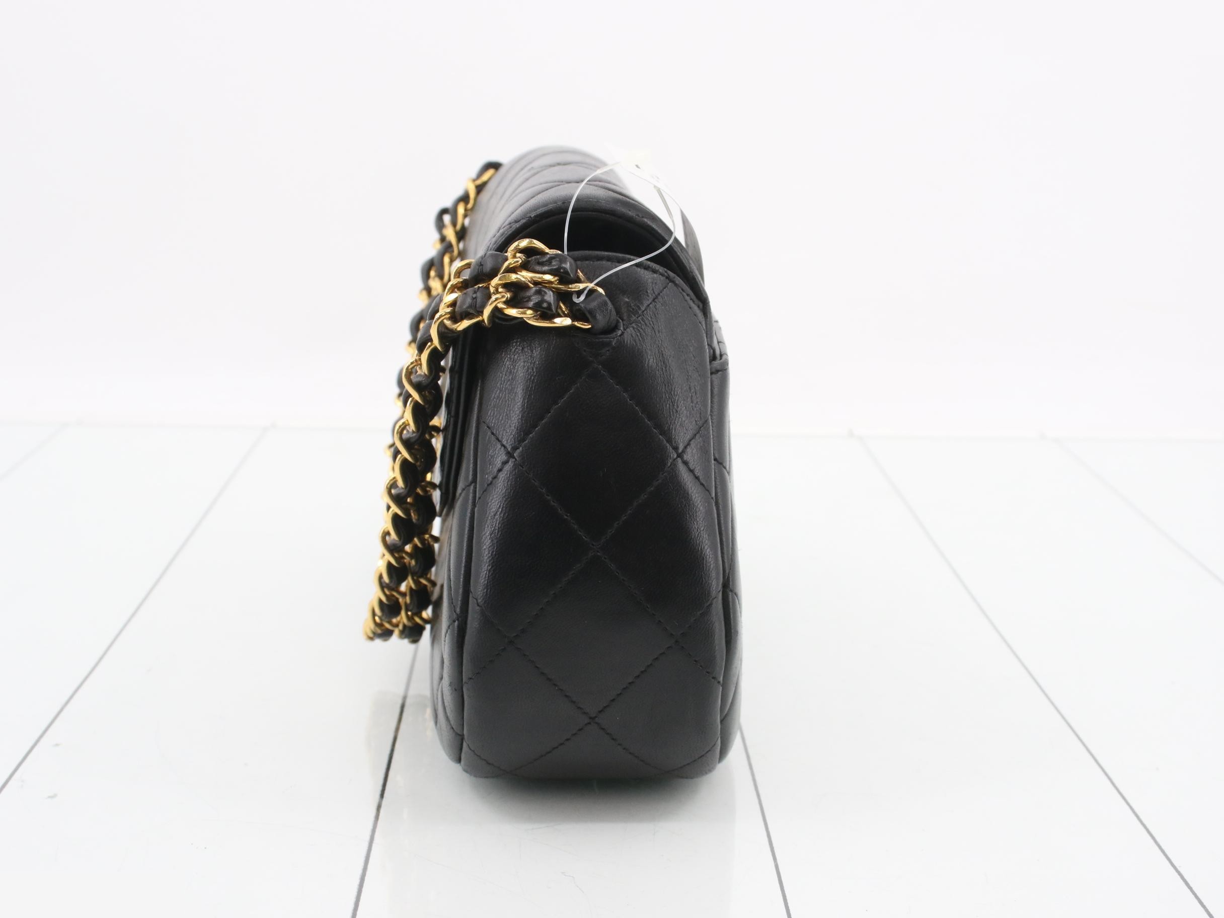 Matelassé (bag) - Handbag, Unit 4 — view 3