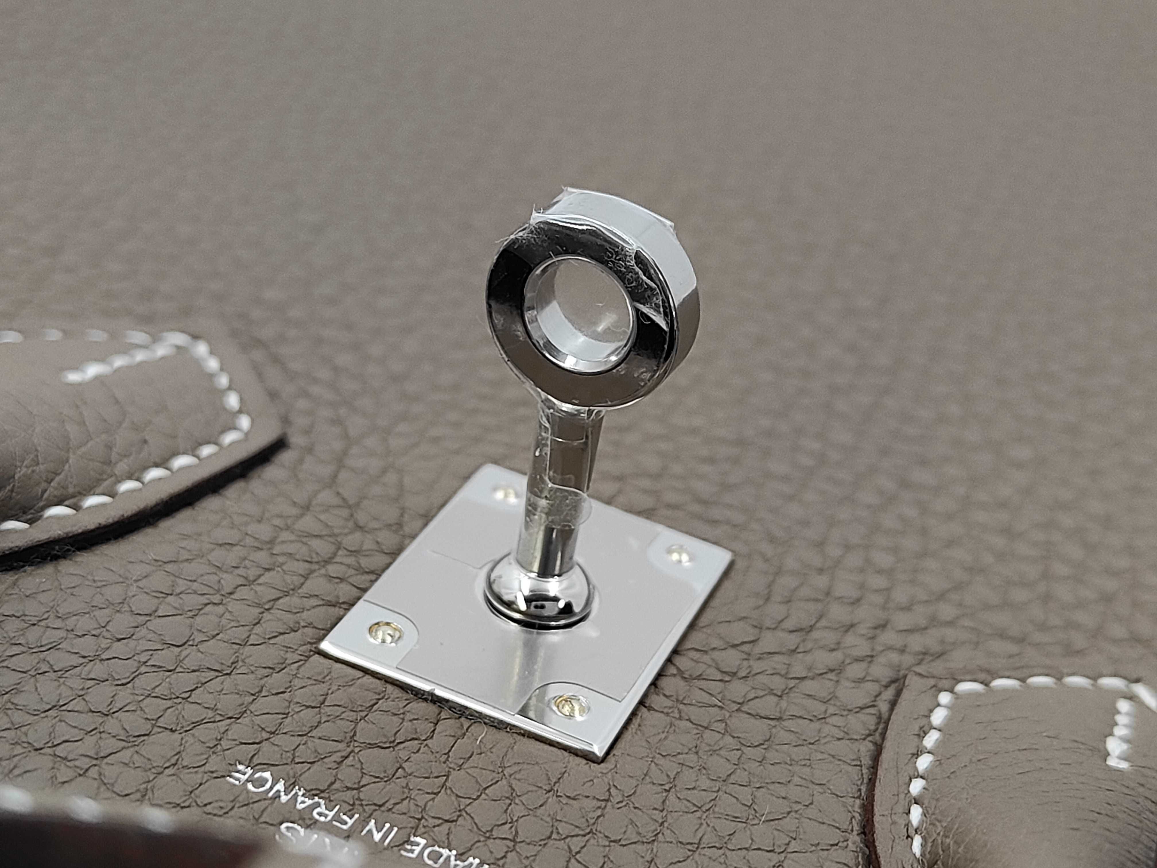 Birkin 25 Togo Etoupe Silver Hardware G Stamp Handbag — view 12