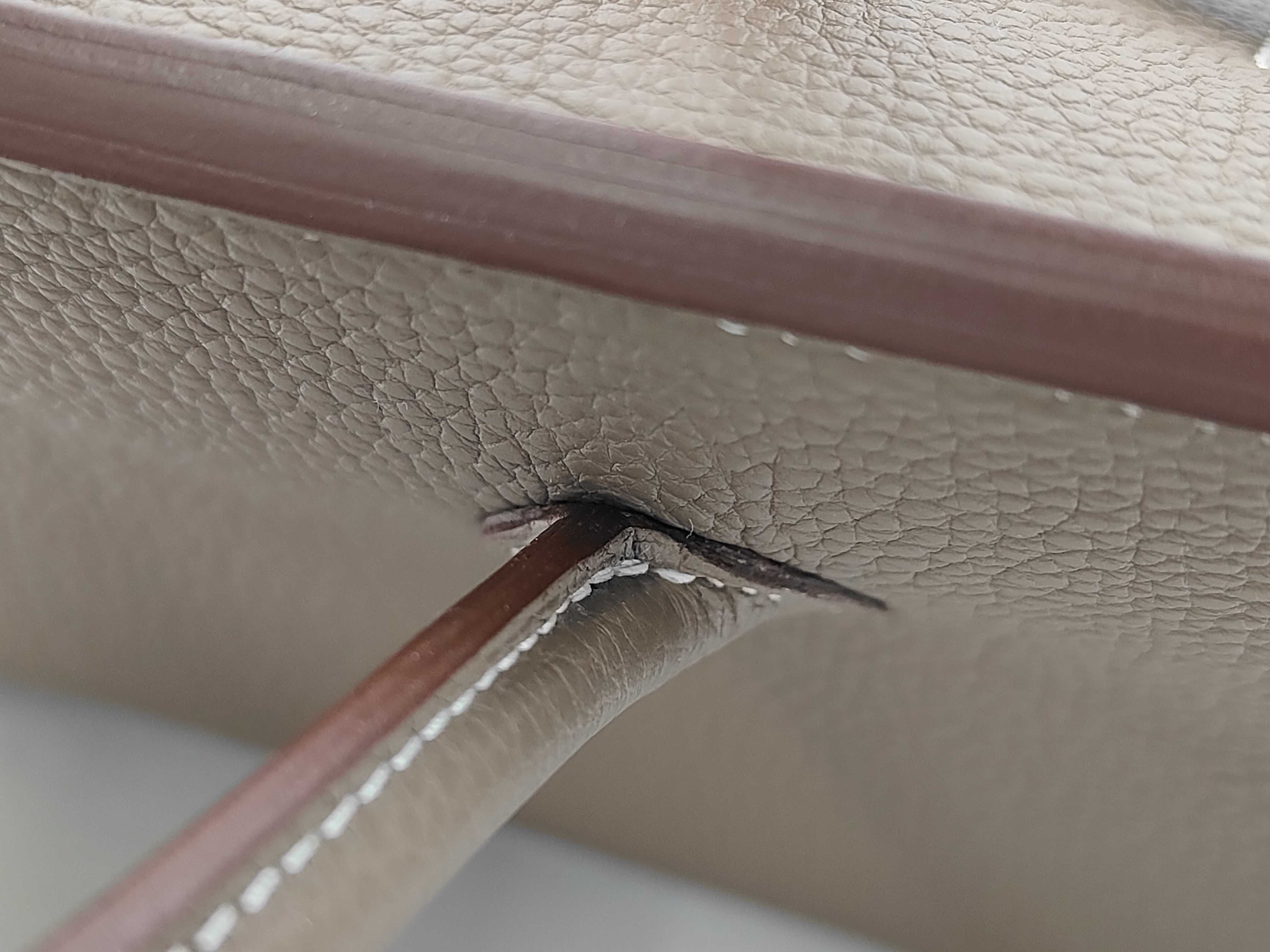 Birkin 25 Togo Etoupe Silver Hardware G Stamp Handbag — view 5