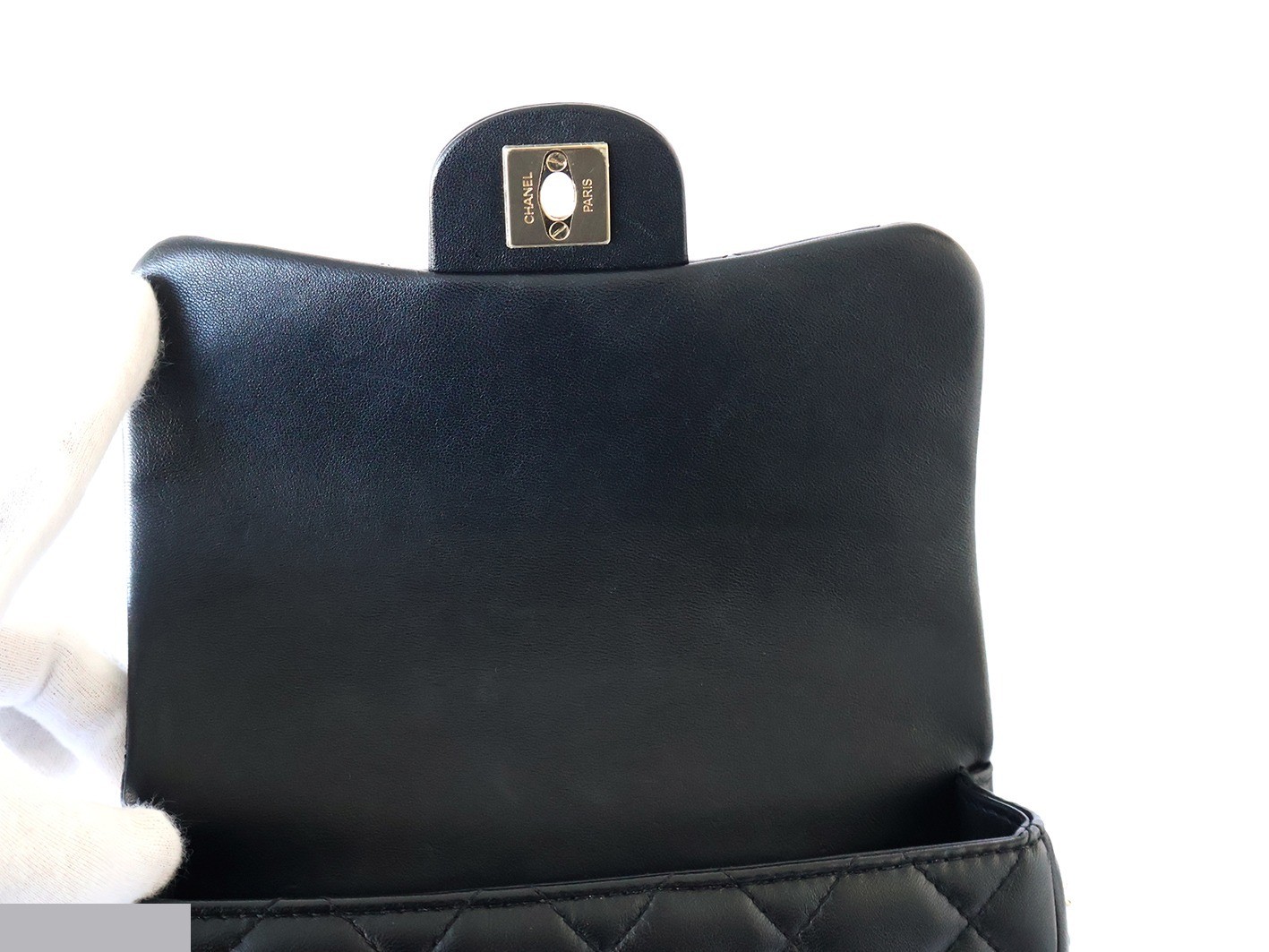 Matelassé Lambskin Pearl Chain Shoulder Bag, Black — view 10