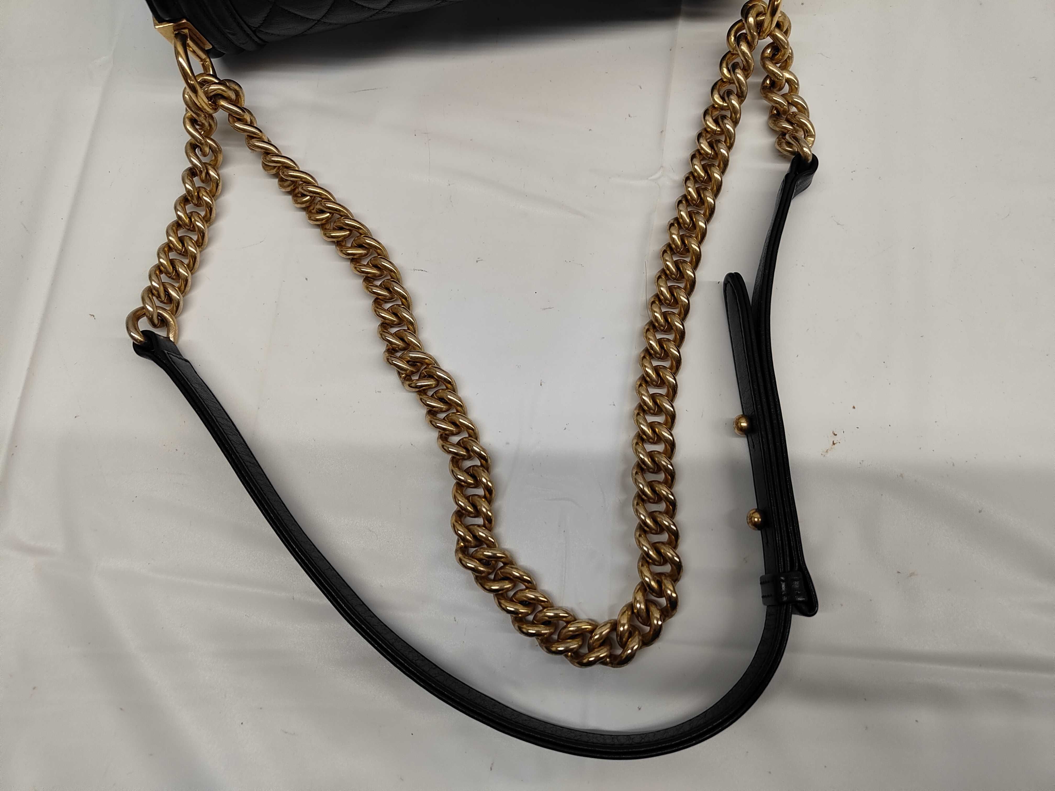 Boy Chanel 25 Black Shoulder Bag (No. 20) — view 3