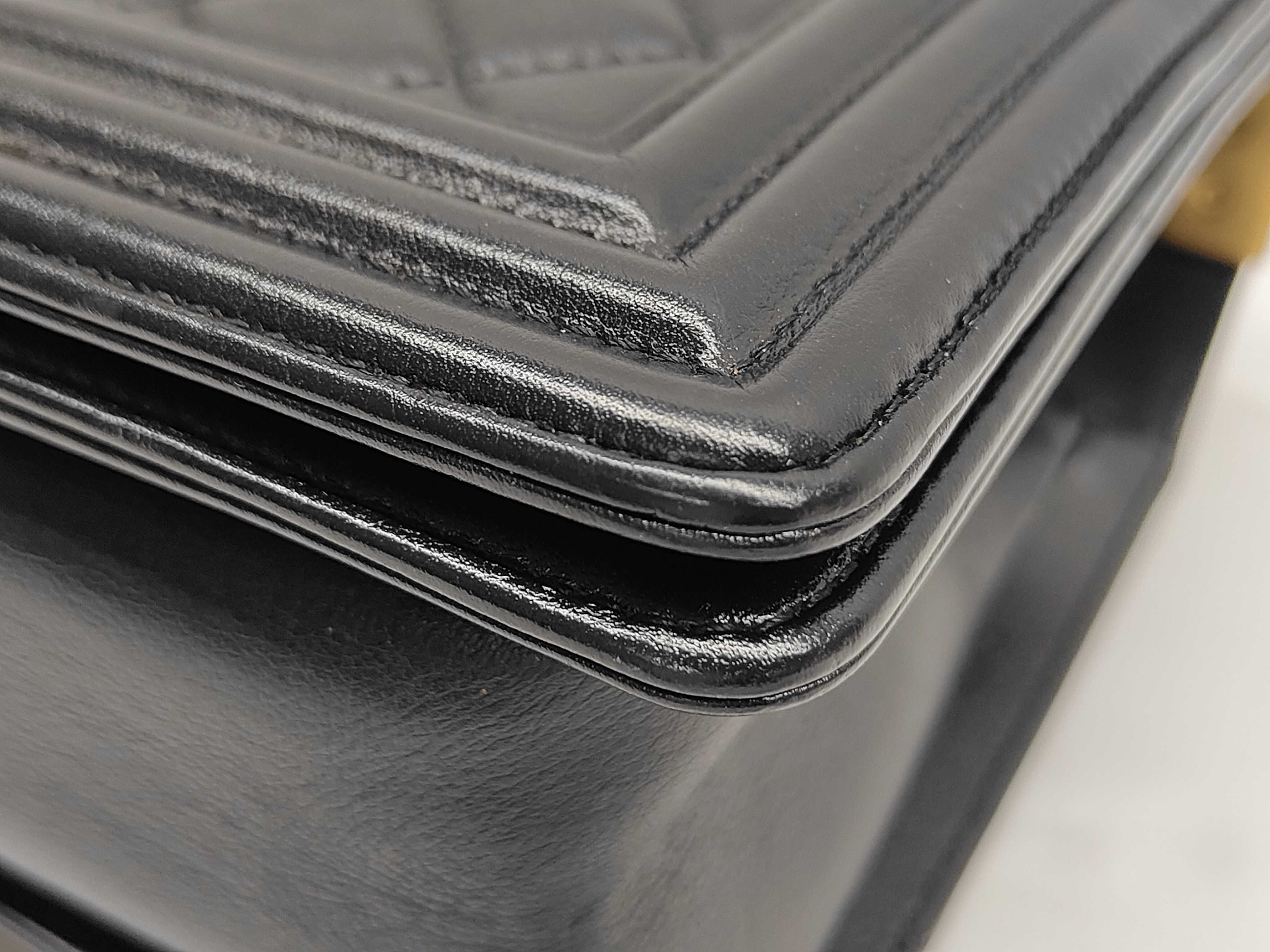Boy Chanel 25 Black Shoulder Bag (No. 20) — view 7