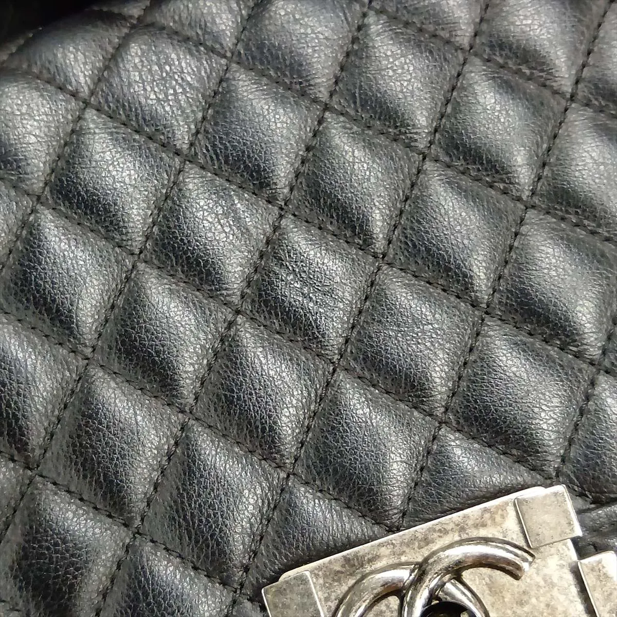 Boy Chanel 25 Leather Chain Shoulder Bag, Black with Gunmetal Hardware, 20414565 (Serial Number in the 20s) — view 10