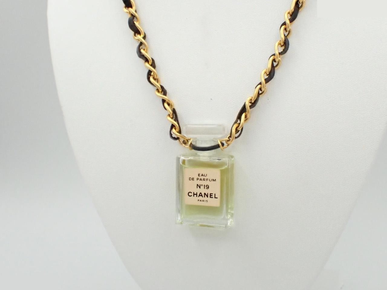 perfume bottle necklace, chain approximately 75cm — view 2