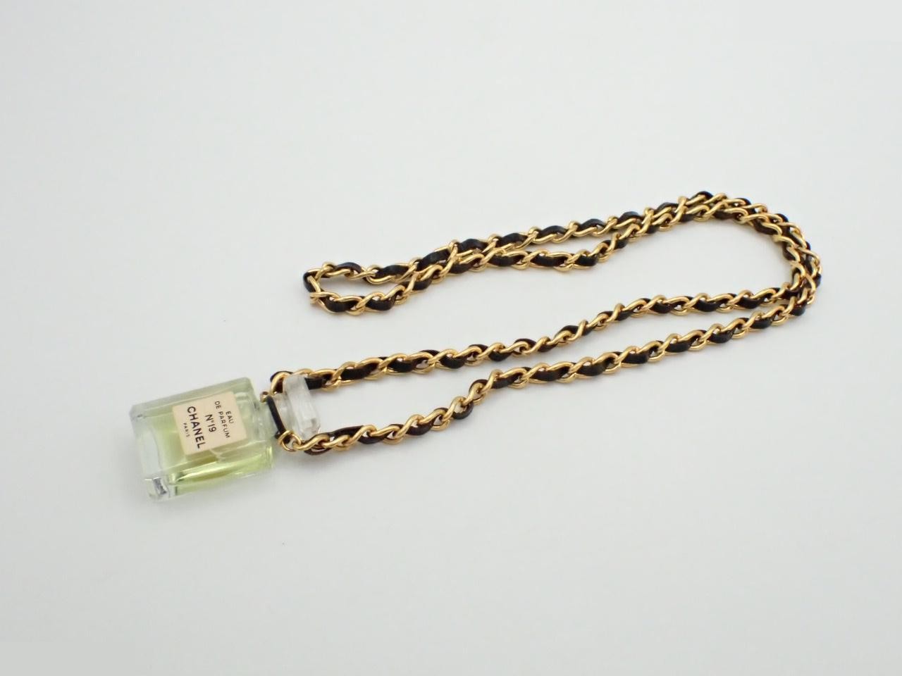 perfume bottle necklace, chain approximately 75cm — view 3