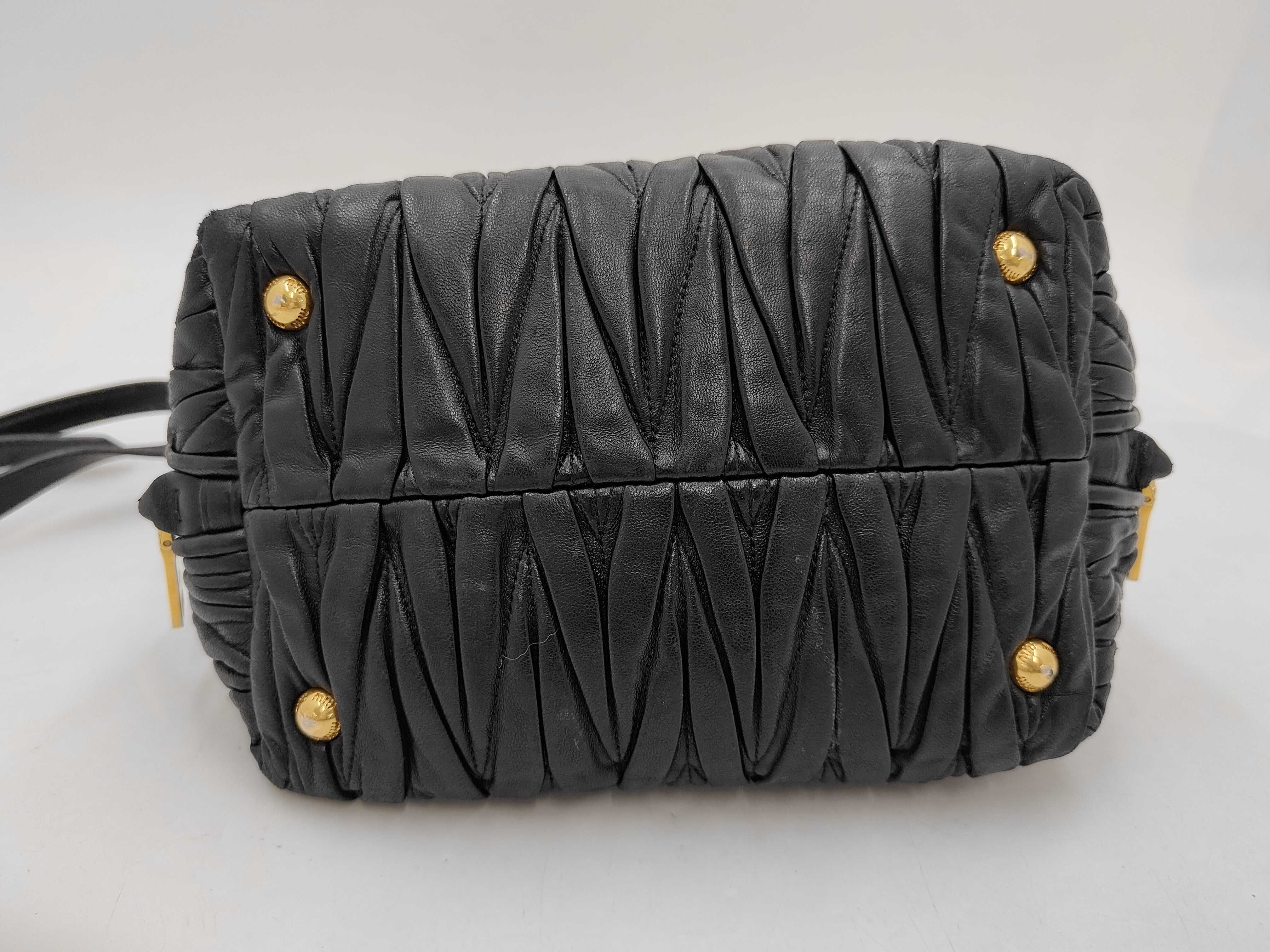 Matelassé Nappa Leather Side Zip 2-Way Shoulder Bag — view 8