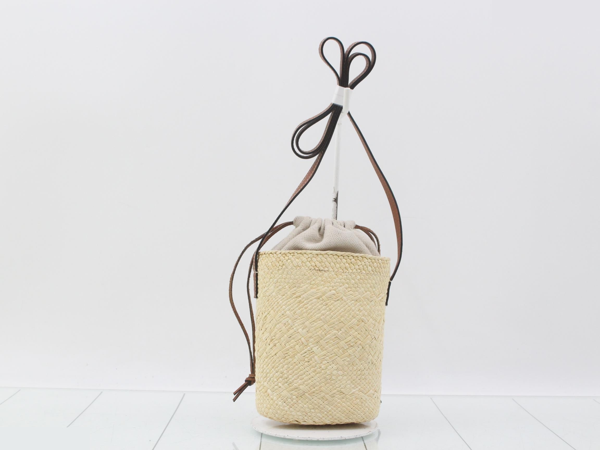 Other lines: Bags & Shoulder Bags, Square Pocket, Anagram, Ilaca Palm — view 2