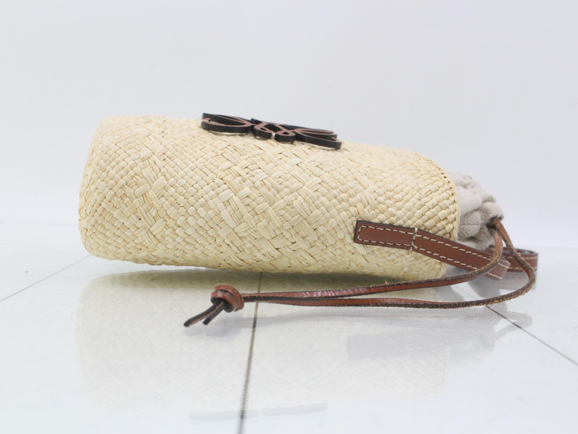 Other lines: Bags & Shoulder Bags, Square Pocket, Anagram, Ilaca Palm — view 3