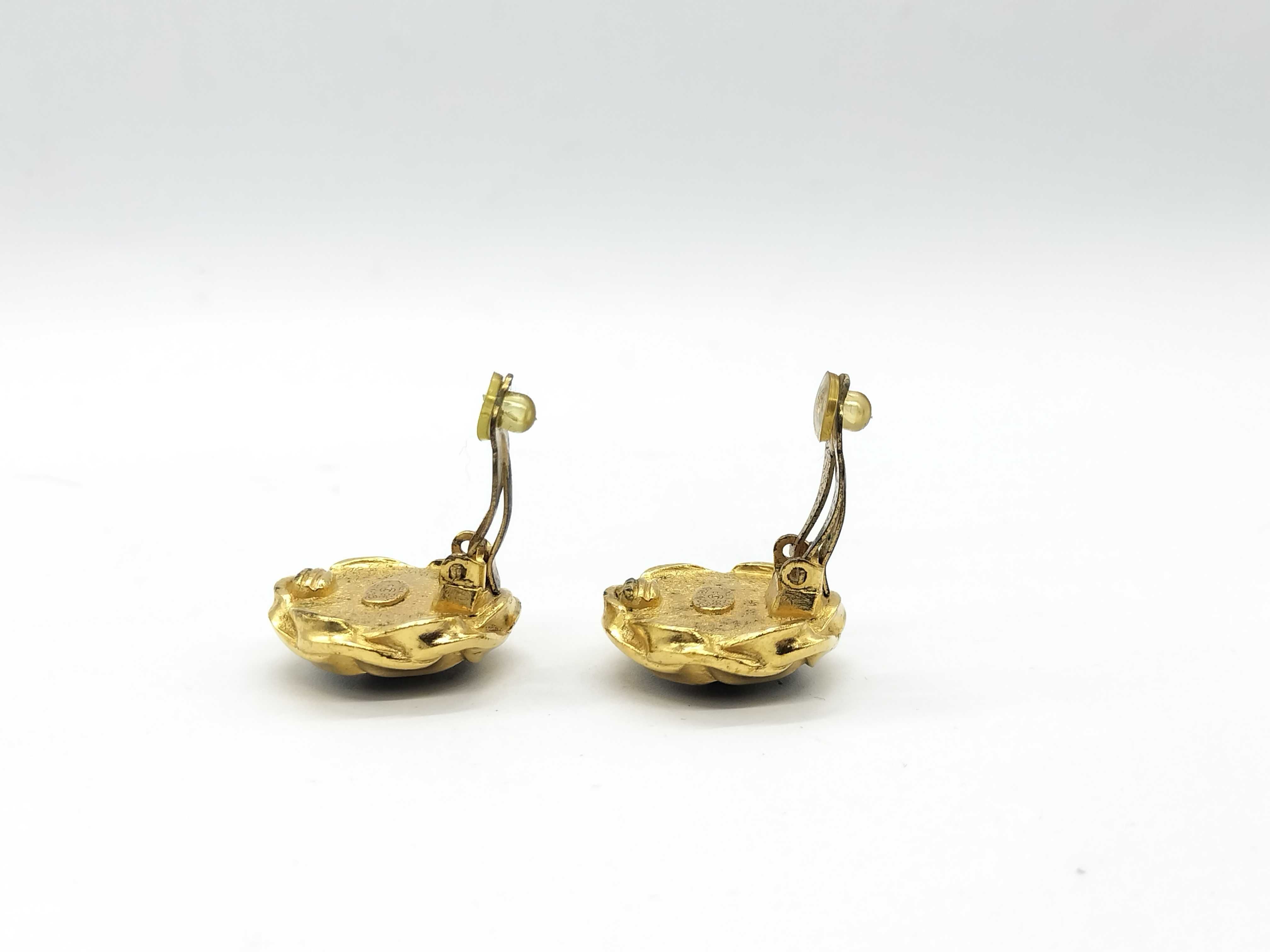 Earrings / Coco Mark / Vintage / 96P / Shows signs of age-related deterioration such as tarnishing. — view 4