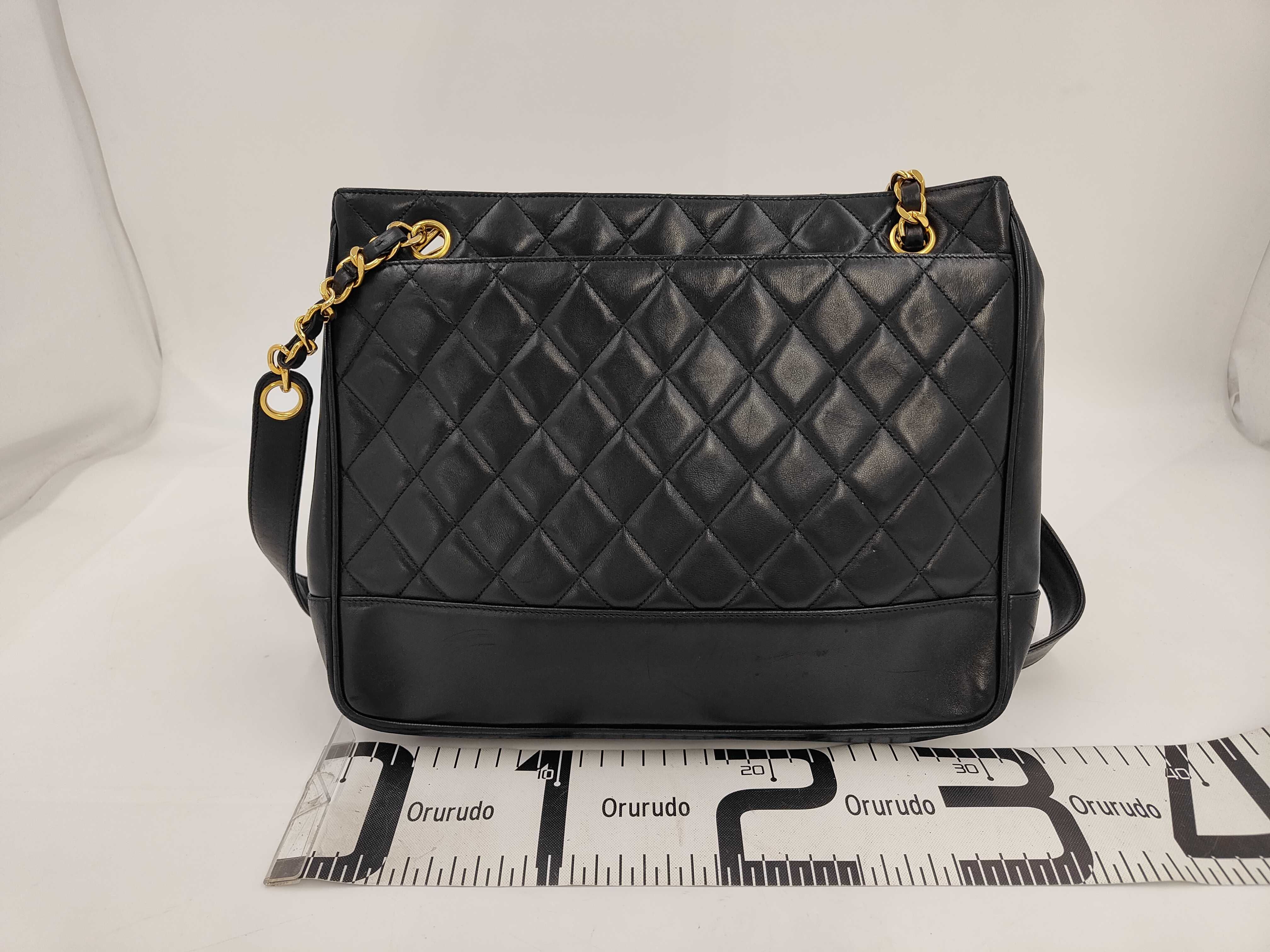 Matelassé Double Chain Black Shoulder Bag — view 2