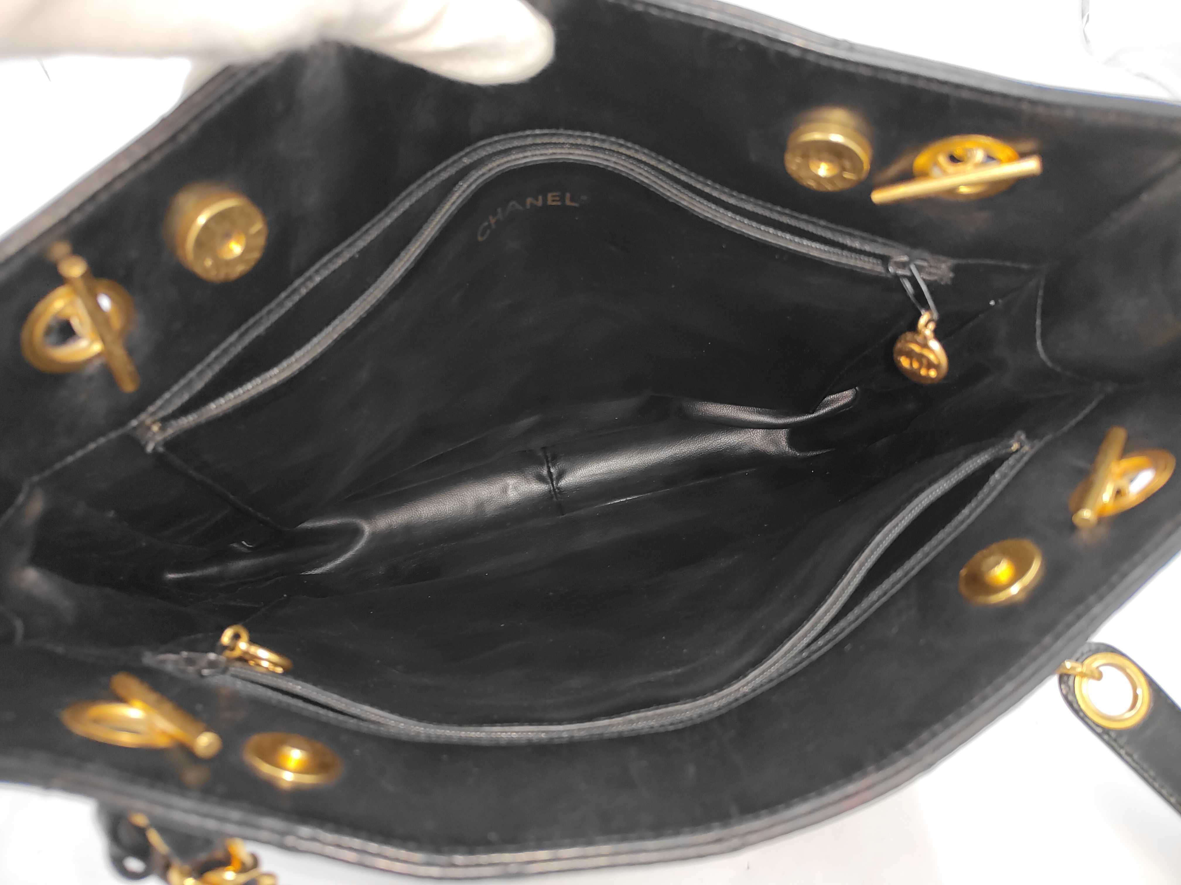Matelassé Double Chain Black Shoulder Bag — view 8