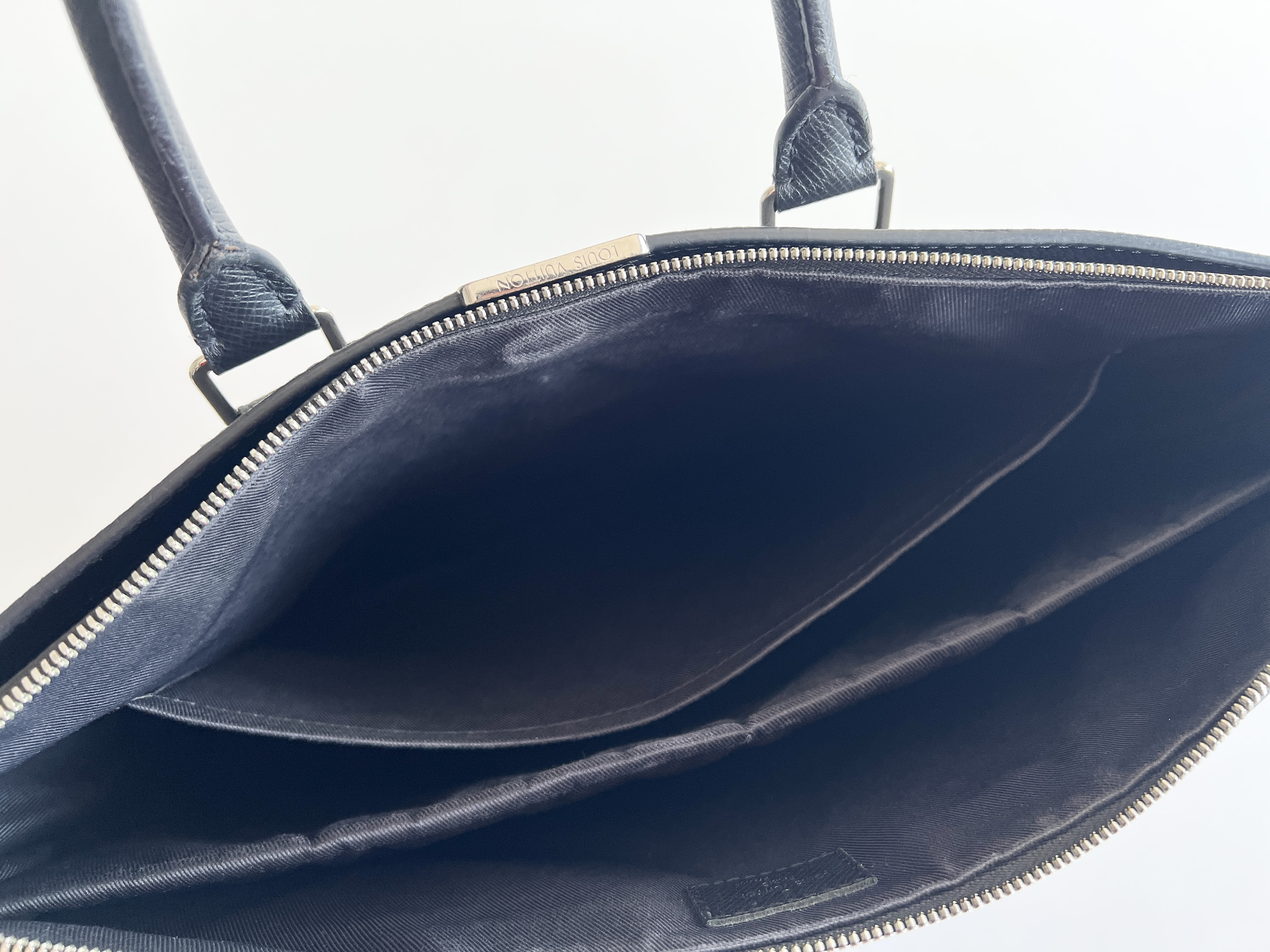 Taiga Anton Briefcase (2-way handbag/shoulder bag/business bag) — view 9