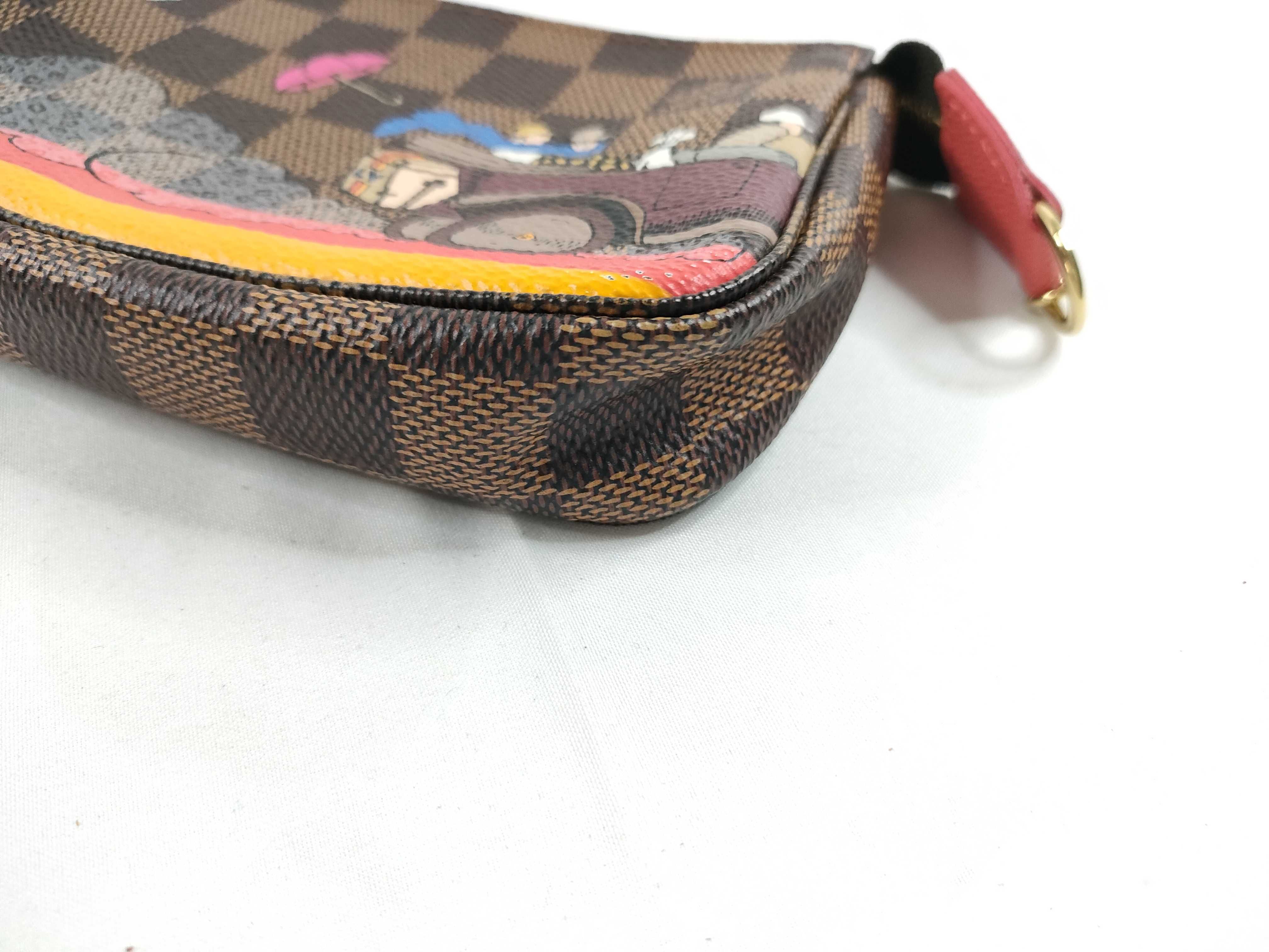 Damier Limited Edition Accessoires Mini Pouch — view 5