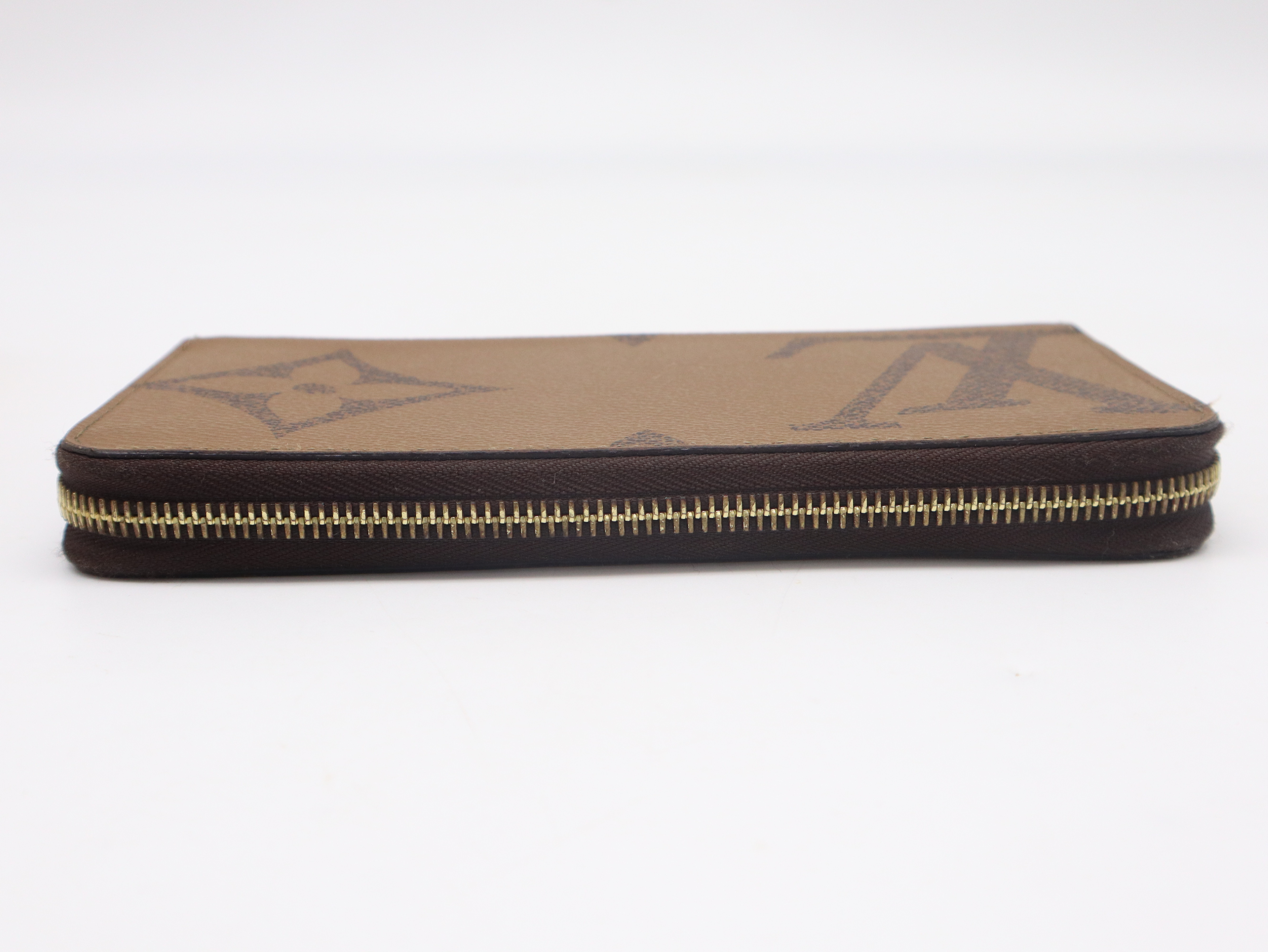 M69353 Monogram Giant Reverse Round Zip Wallet, RFID Verified, with Box and Dust Bag. — view 3
