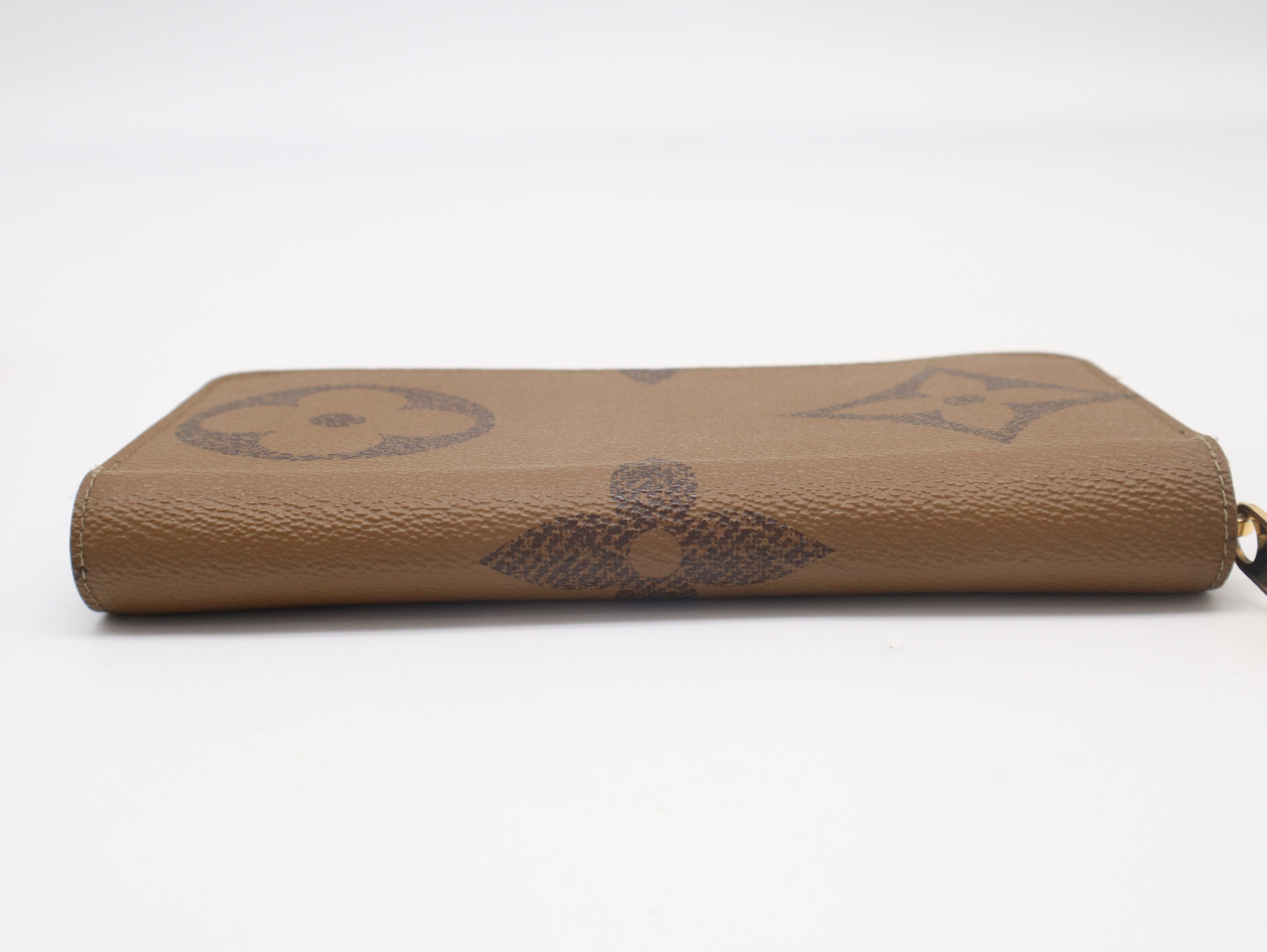 M69353 Monogram Giant Reverse Round Zip Wallet, RFID Verified, with Box and Dust Bag. — view 4