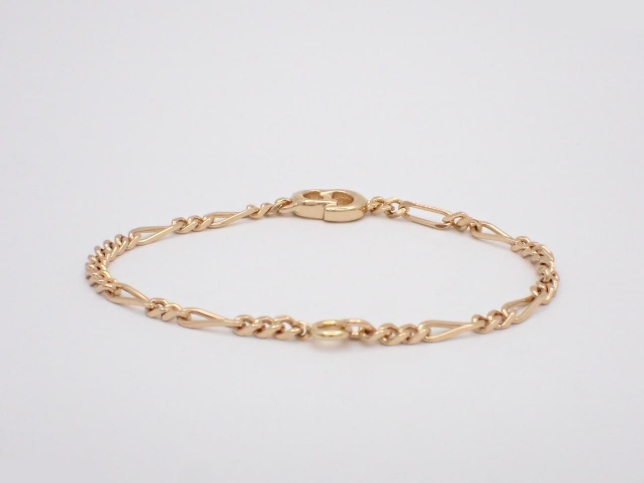 Gold bracelet, wrist circumference approximately 17.5 cm — view 2