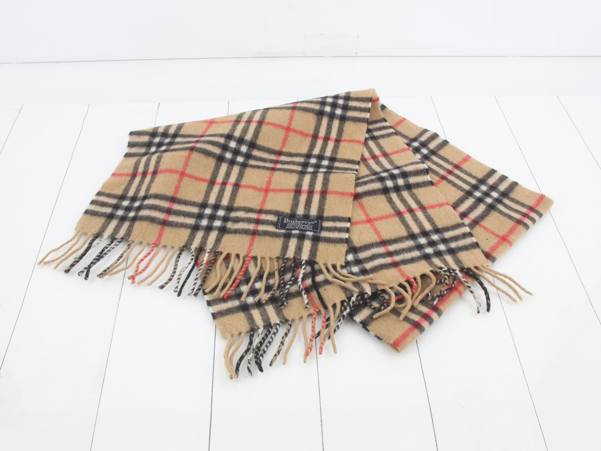 Other lines: Small items, accessories, and scarves — view 2