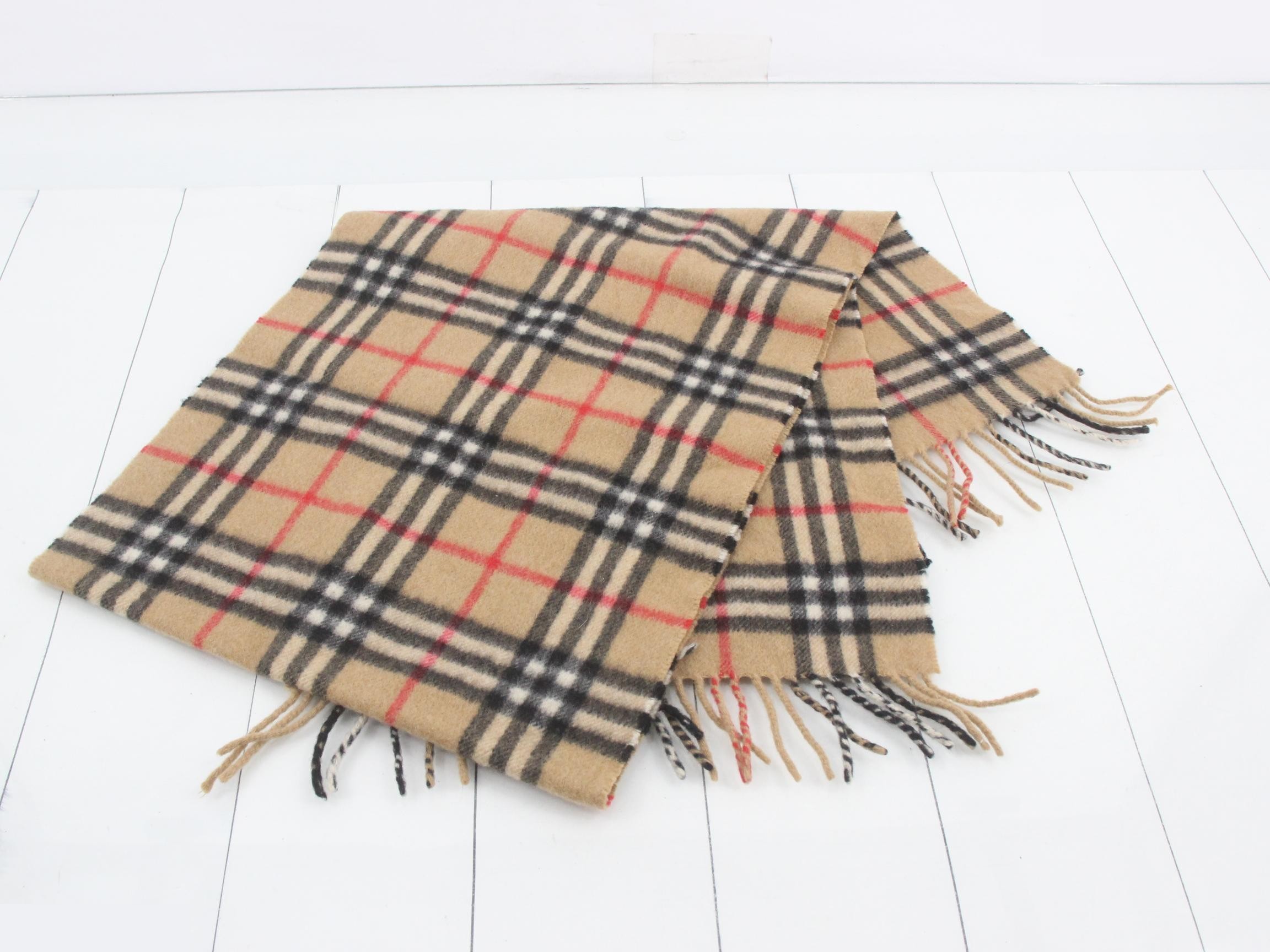 Other lines: Small items, accessories, and scarves — view 3