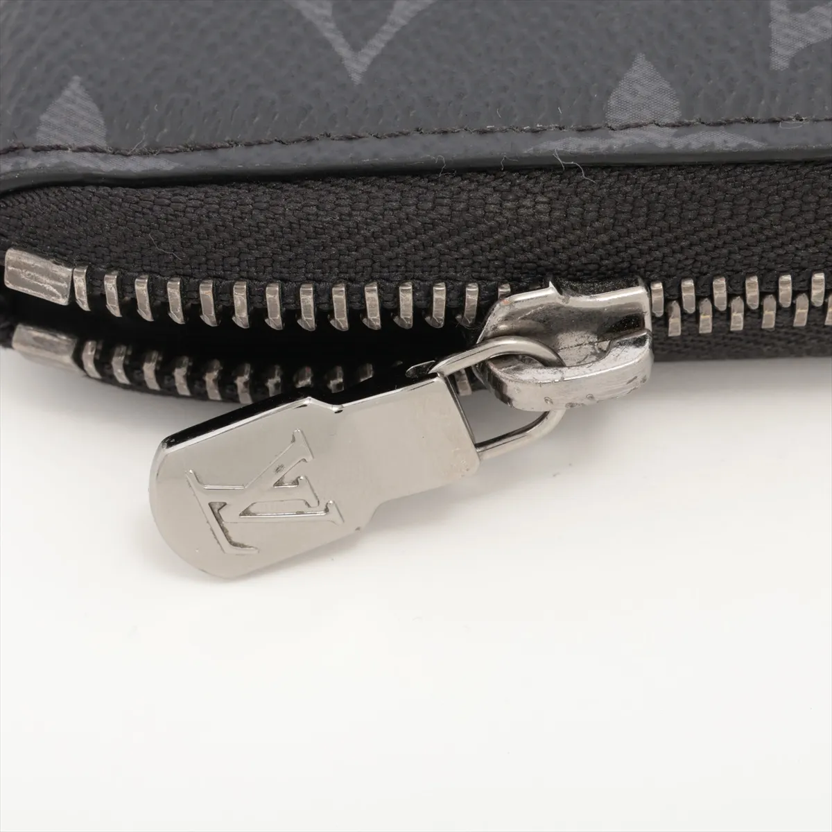 Monogram Eclipse Zippy Wallet Horizontal M11611 Noir Round Zip Wallet (RFID detected) — view 12