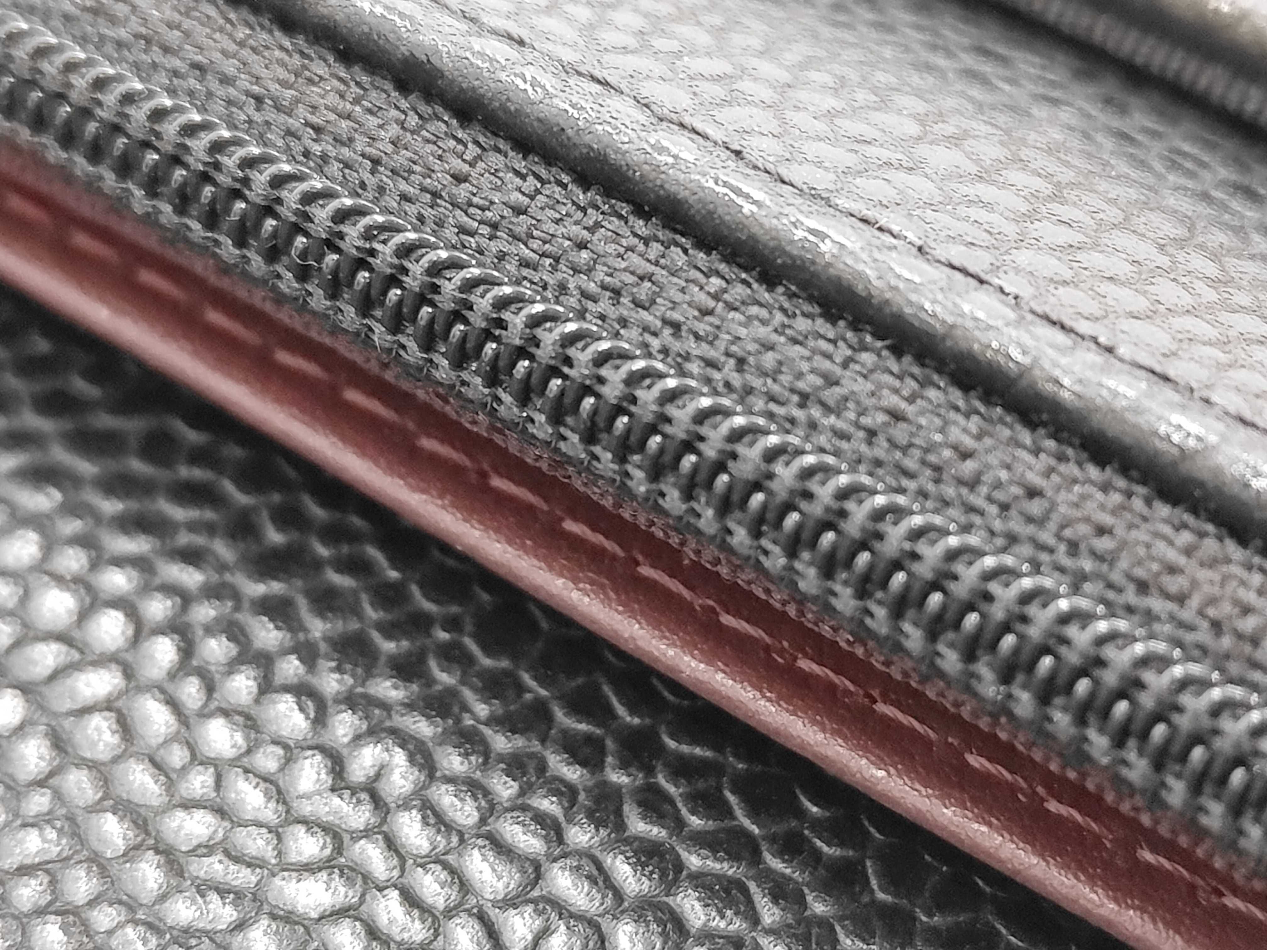 Caviar Skin Coco Mark Chain Wallet Shoulder Bag — view 13
