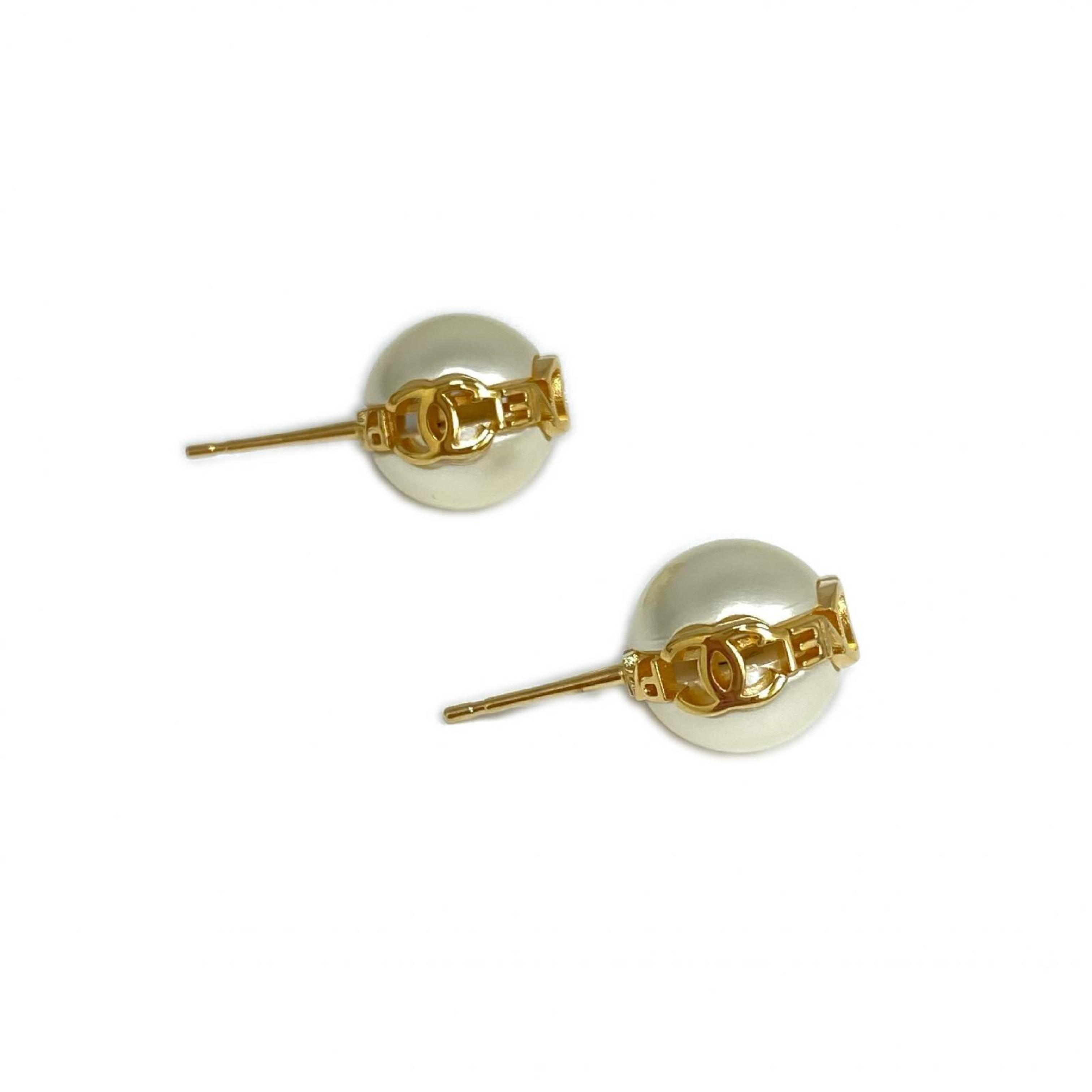 Gold-colored metal faux pearl B23K fashion earrings/piercings — view 7