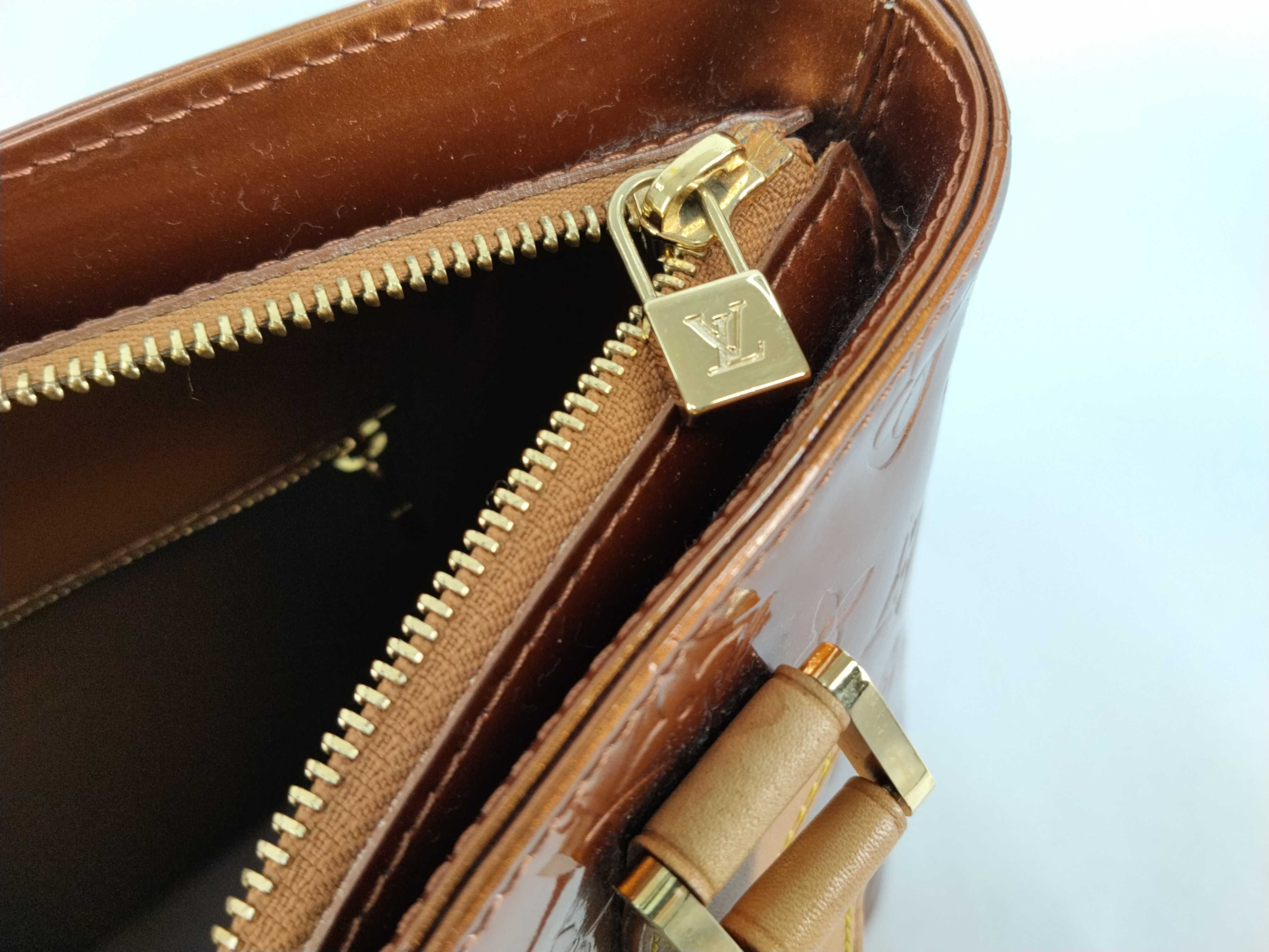 Vernis Houston Handbag — view 10