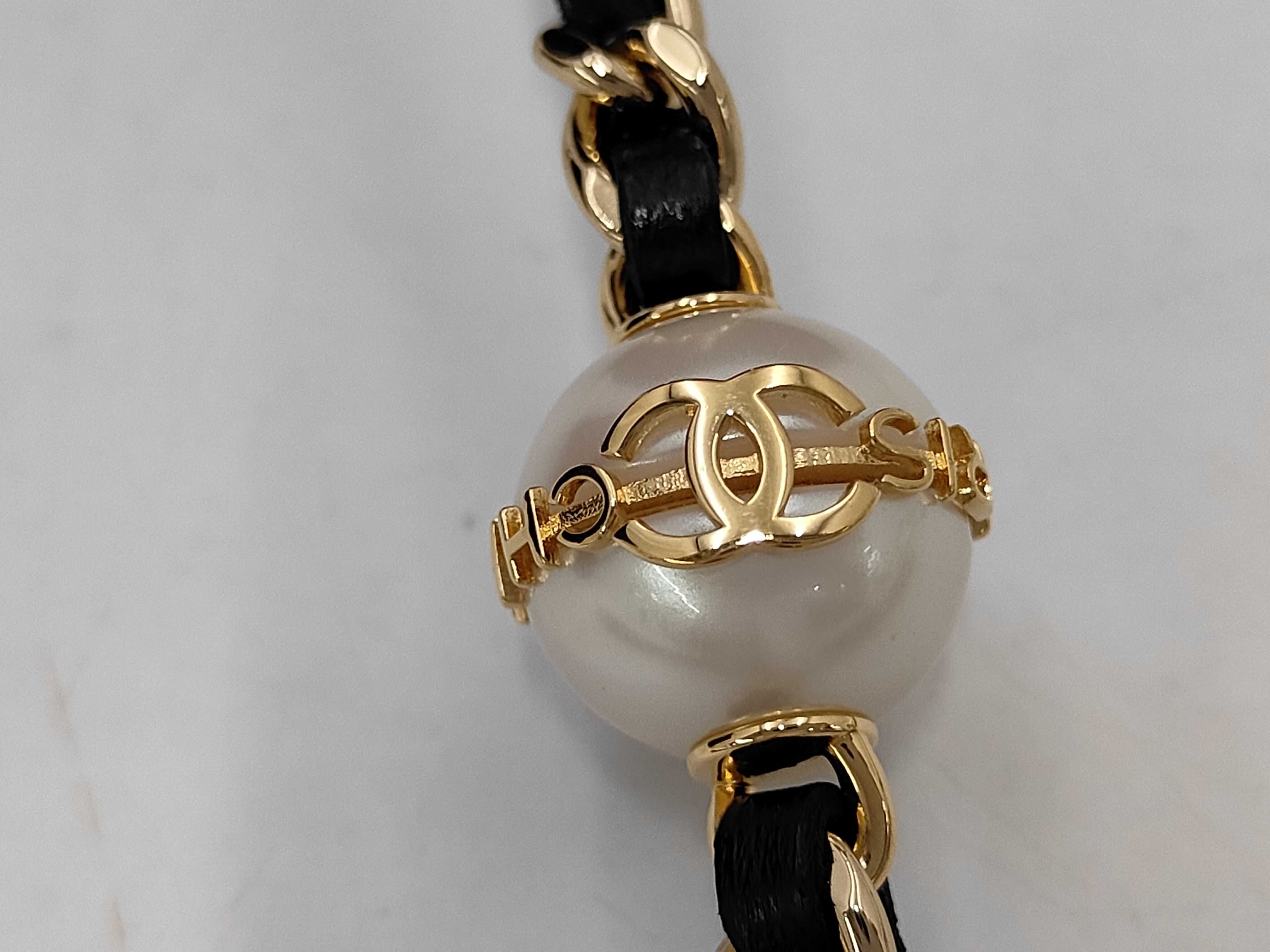 Matelassé Pearl Chain Shoulder Wallet, Lambskin, Black, Gold Hardware, Shoulder Bag — view 8