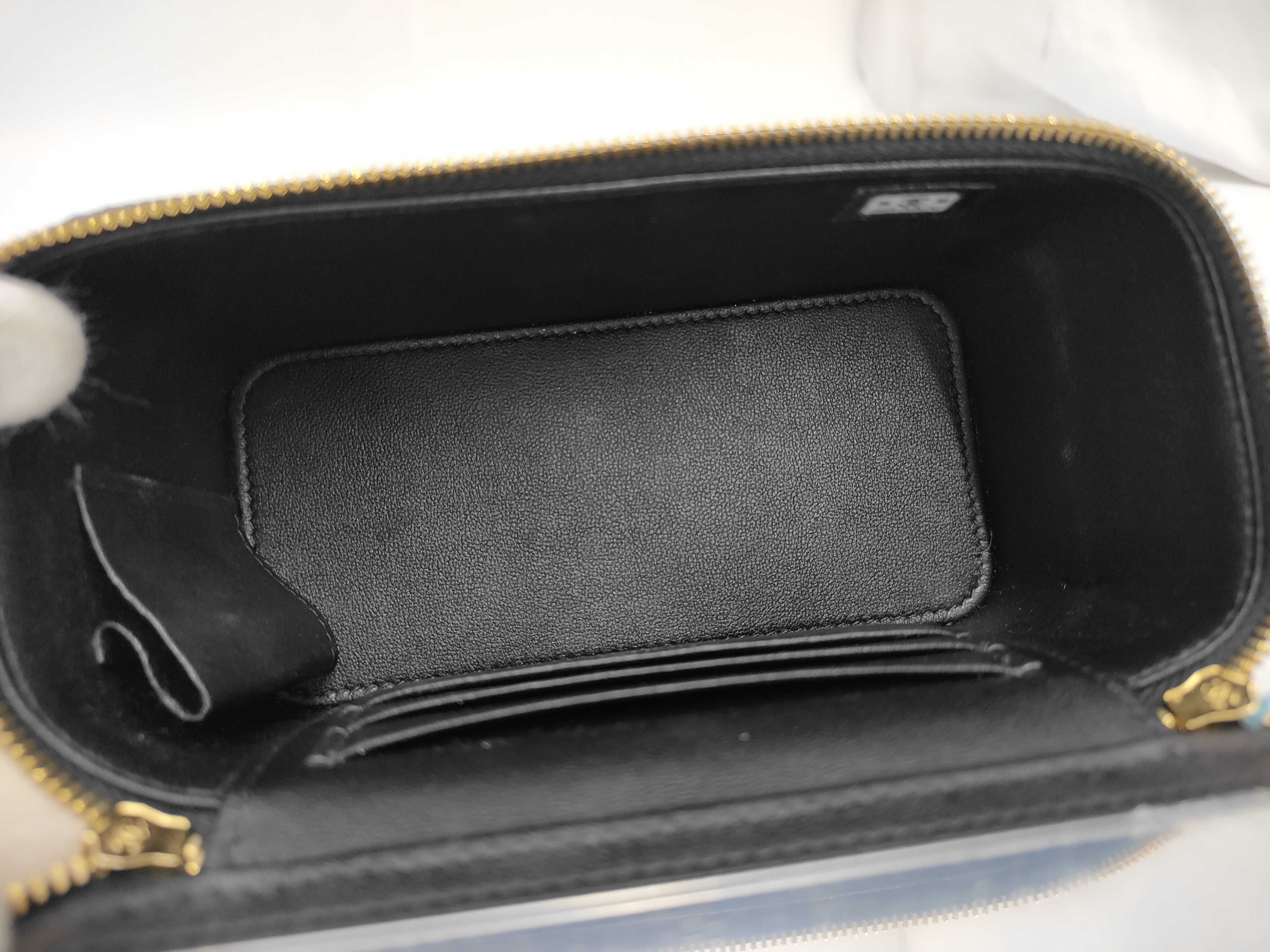 Matelassé Pearl Chain Shoulder Wallet, Lambskin, Black, Gold Hardware, Shoulder Bag — view 9