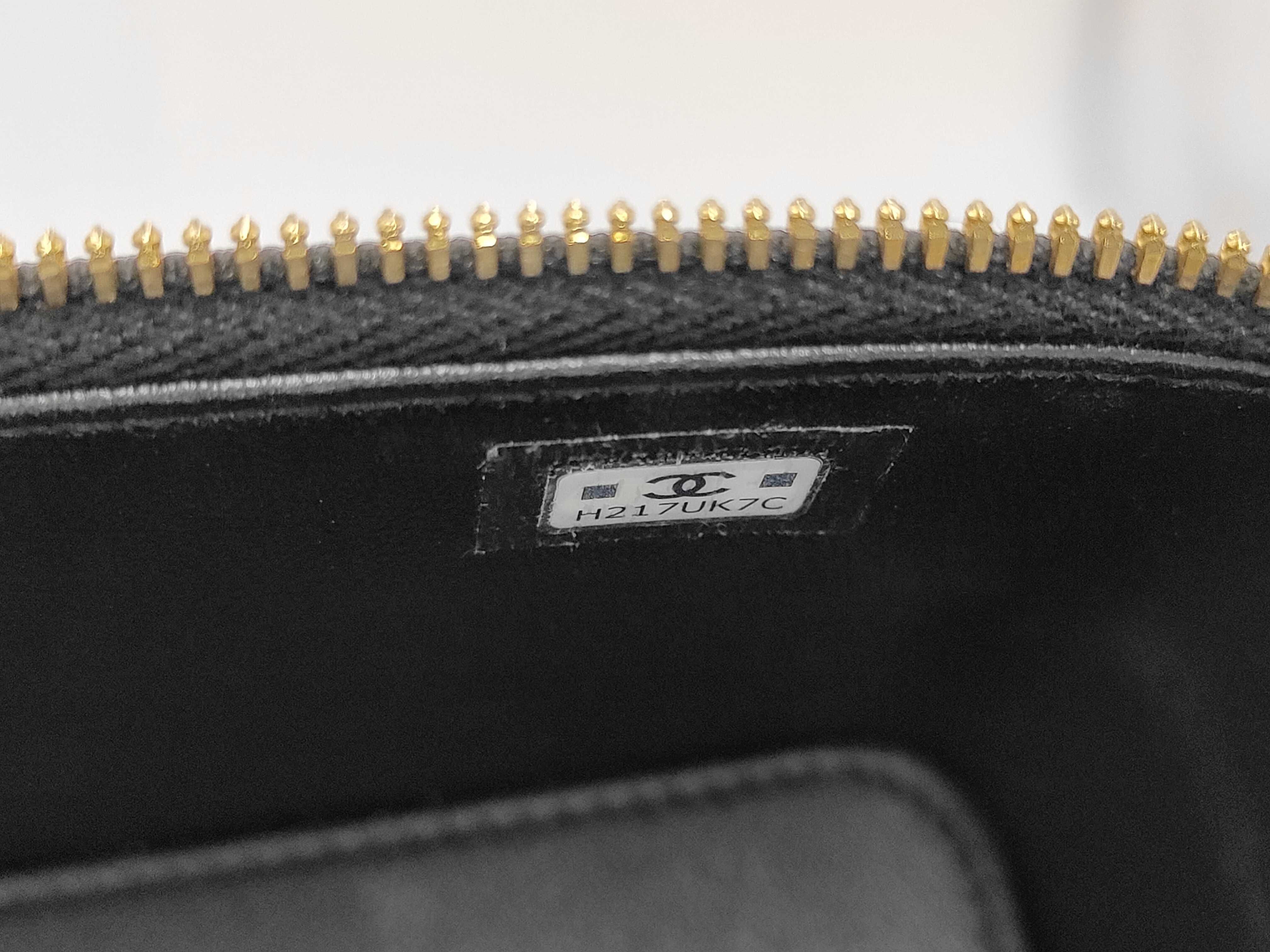 Matelassé Pearl Chain Shoulder Wallet, Lambskin, Black, Gold Hardware, Shoulder Bag — view 10