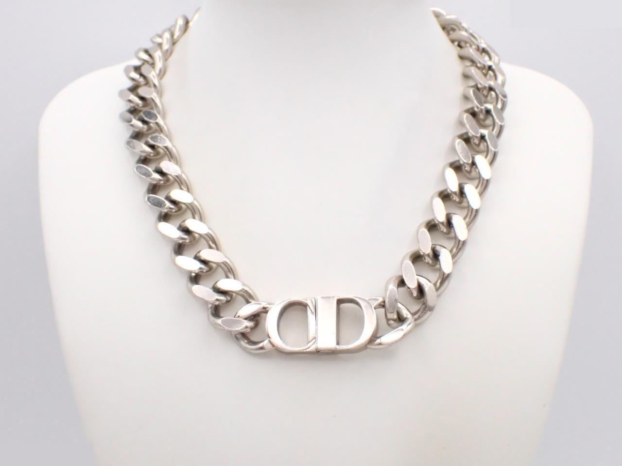 Silver chain, approximately 46 cm — view 3