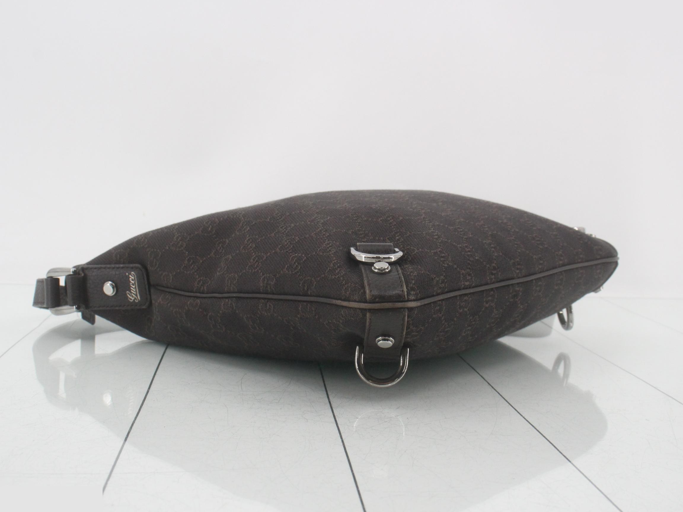 GG Canvas (Bag) - Shoulder Bag - Brown — view 5