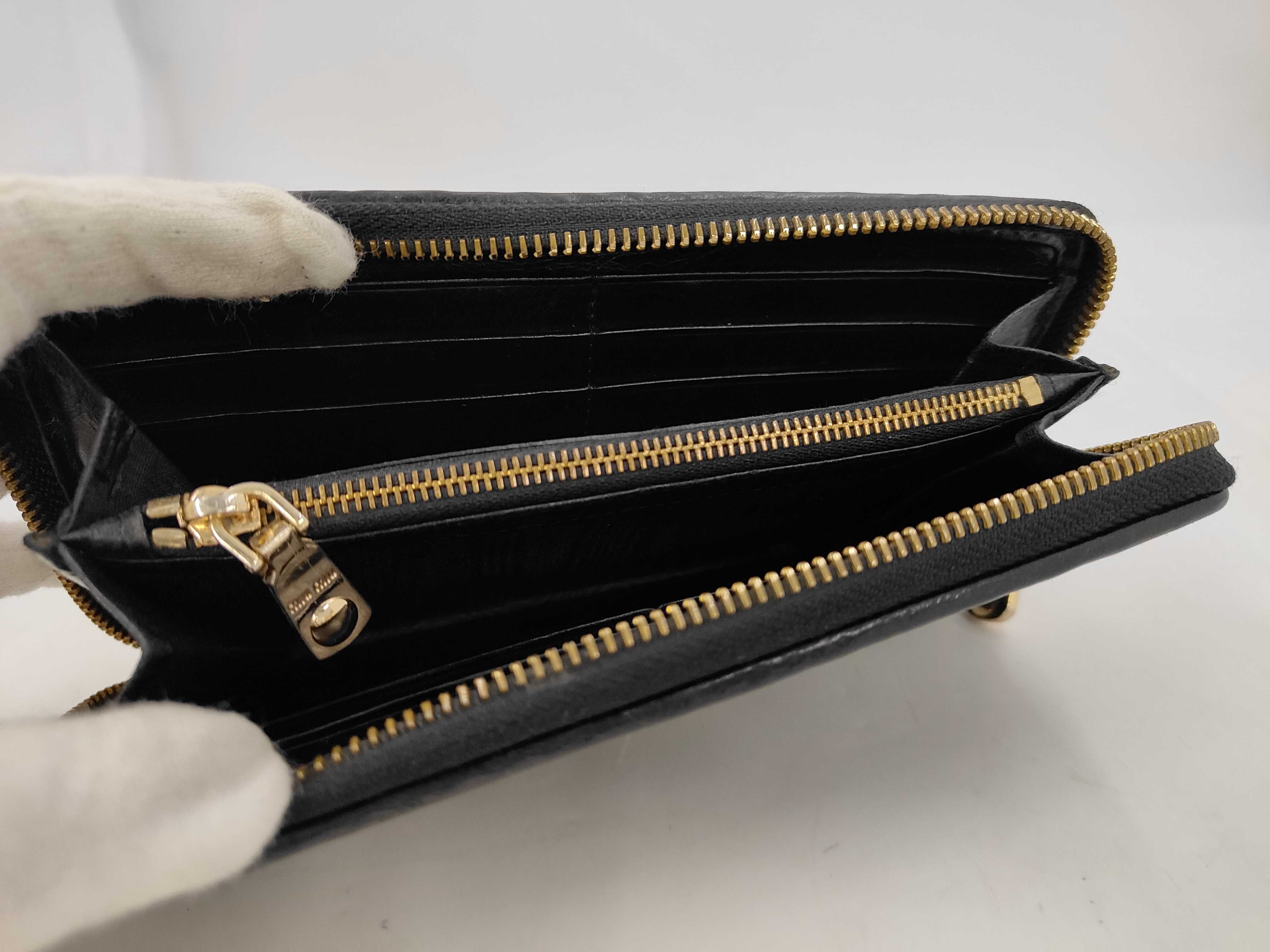 Matelassé Long Wallet, Round Zip, Leather, Black — view 5