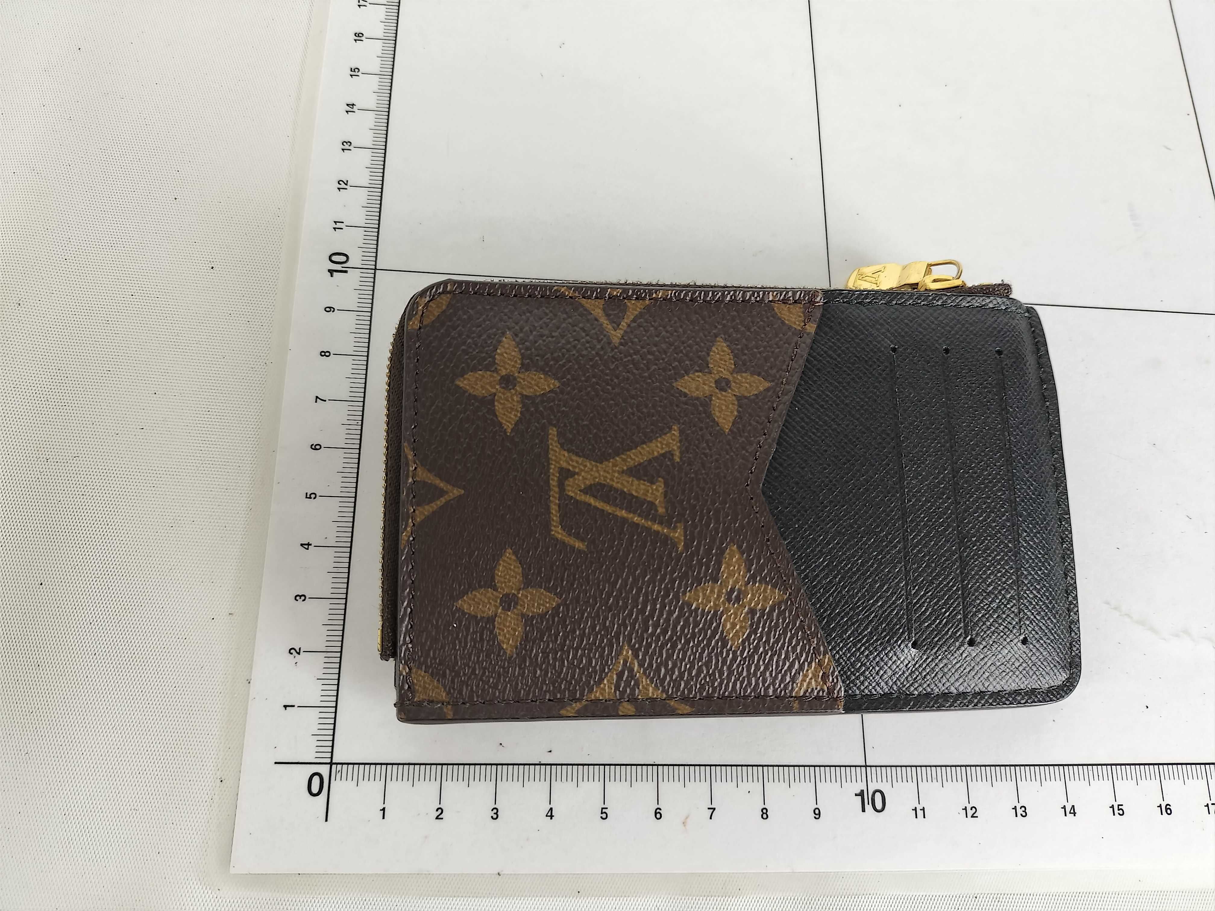 Monogram M69431 Porte Cartes Rect Verso Card Case — view 11