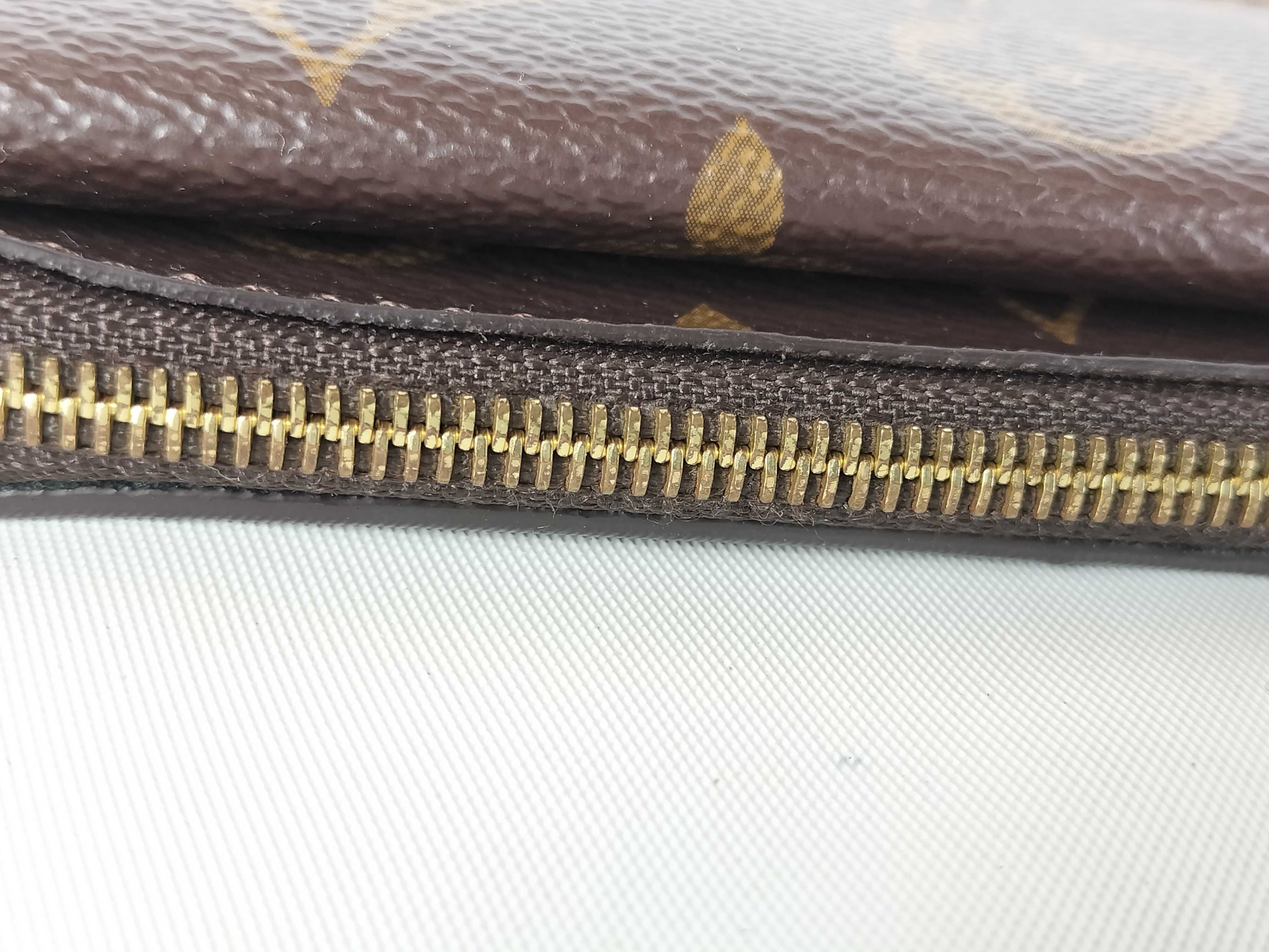 Monogram M69431 Porte Cartes Rect Verso Card Case — view 5