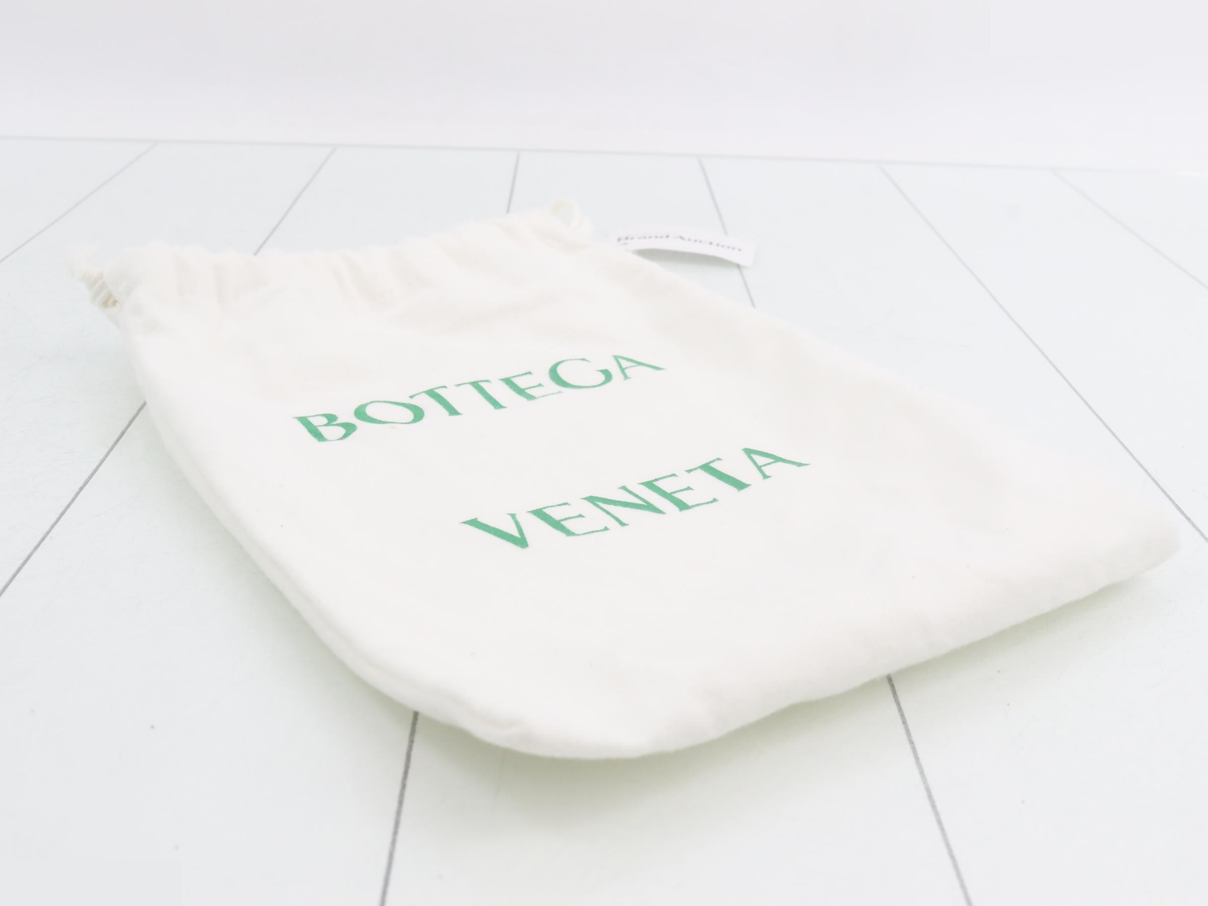 clutch pouch — view 5