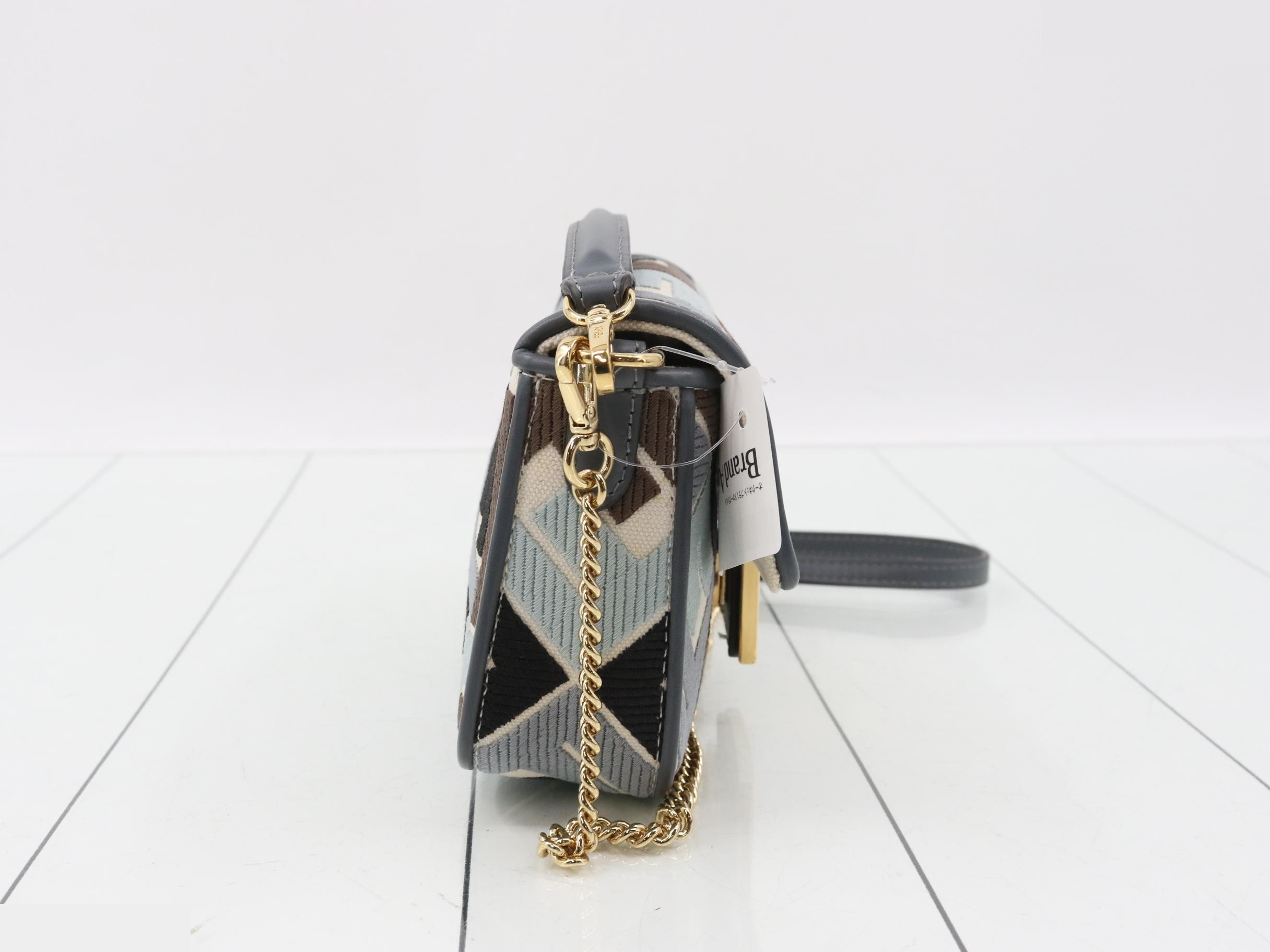 Bucket Canvas 2-Way Shoulder/Handbag — view 4