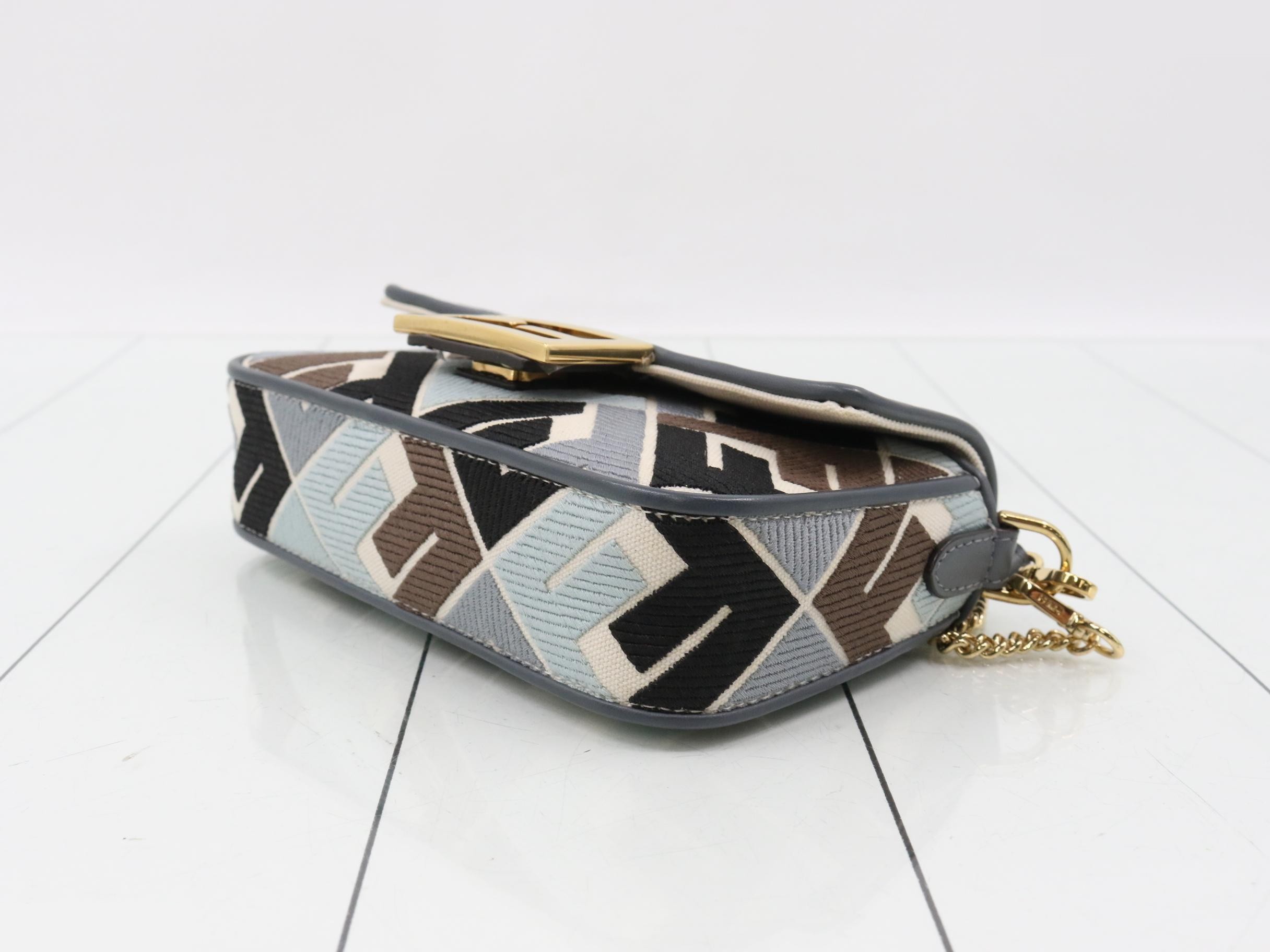 Bucket Canvas 2-Way Shoulder/Handbag — view 6