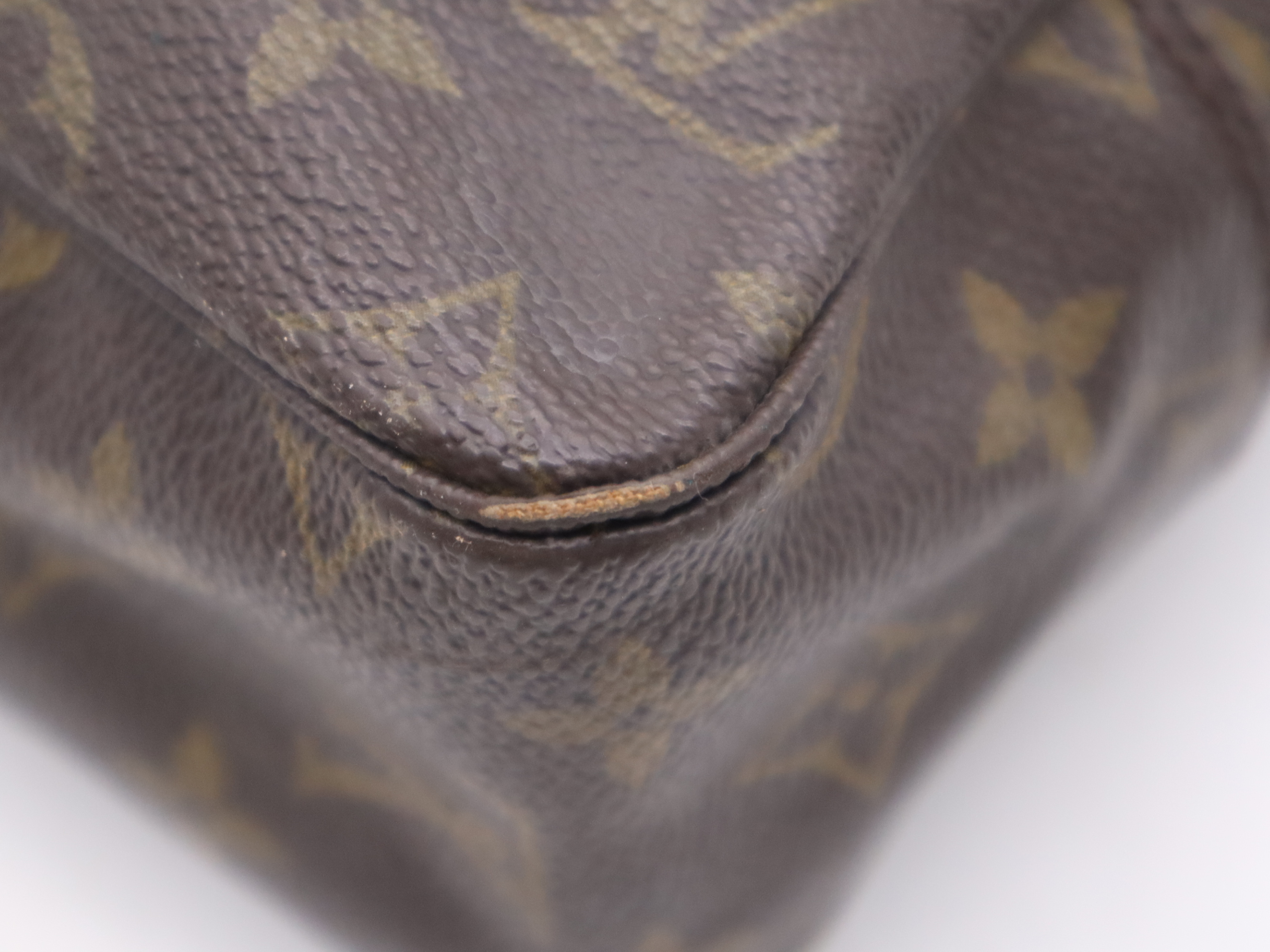 M47522 Monogram Trousse Toilette 28 Pouch — view 7