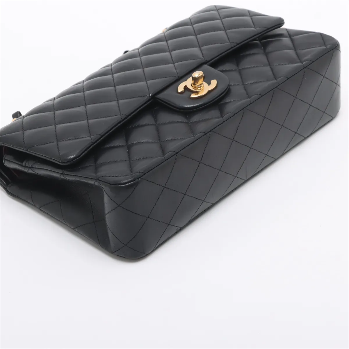 [Individually wrapped] Chanel Matelasse 25 Lambskin double flap double chain bag black gold hardware 21867845 21 series A01112 — view 4