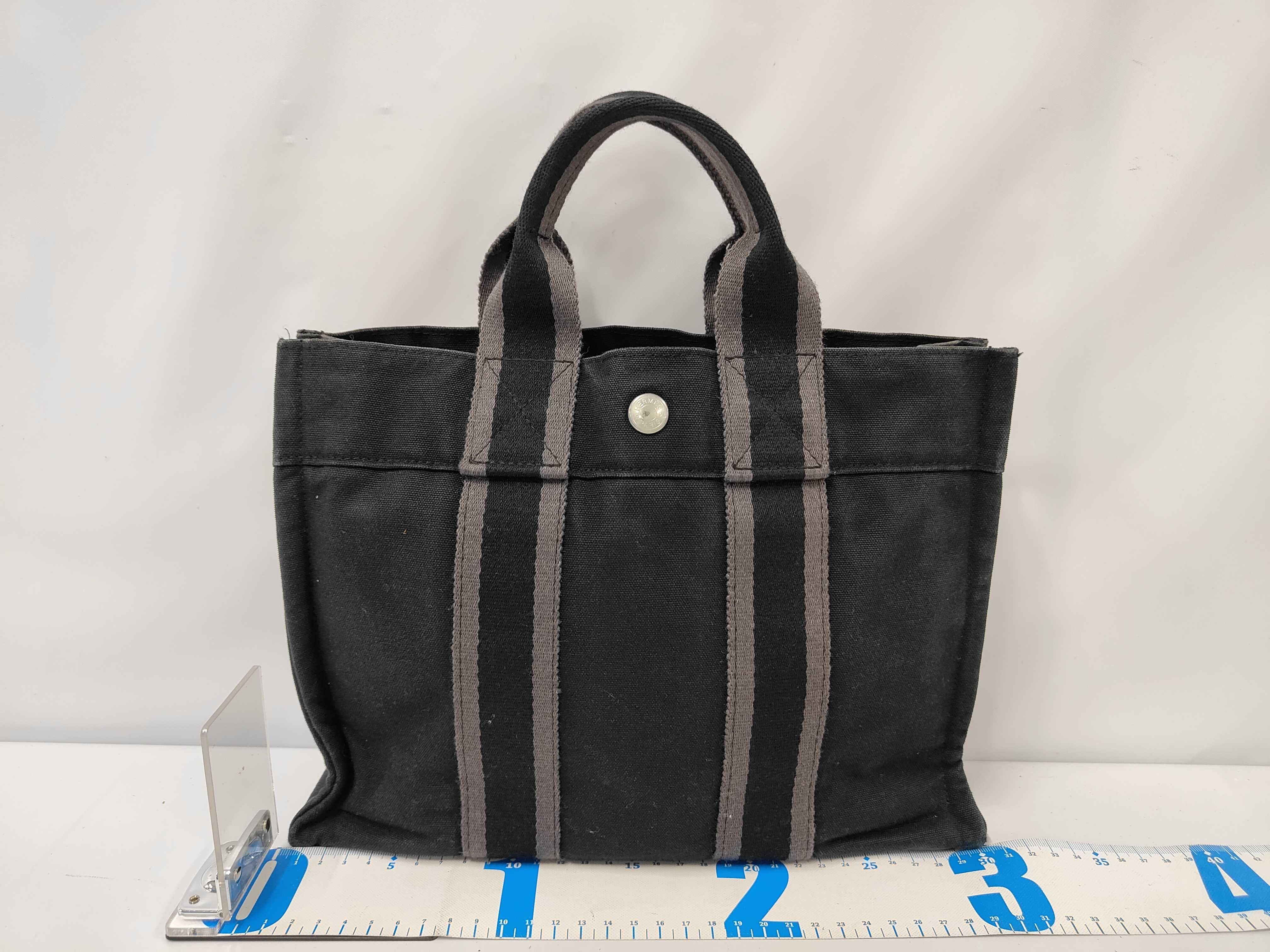 Fourre-Tout PM Handbag Tote Bag — view 2