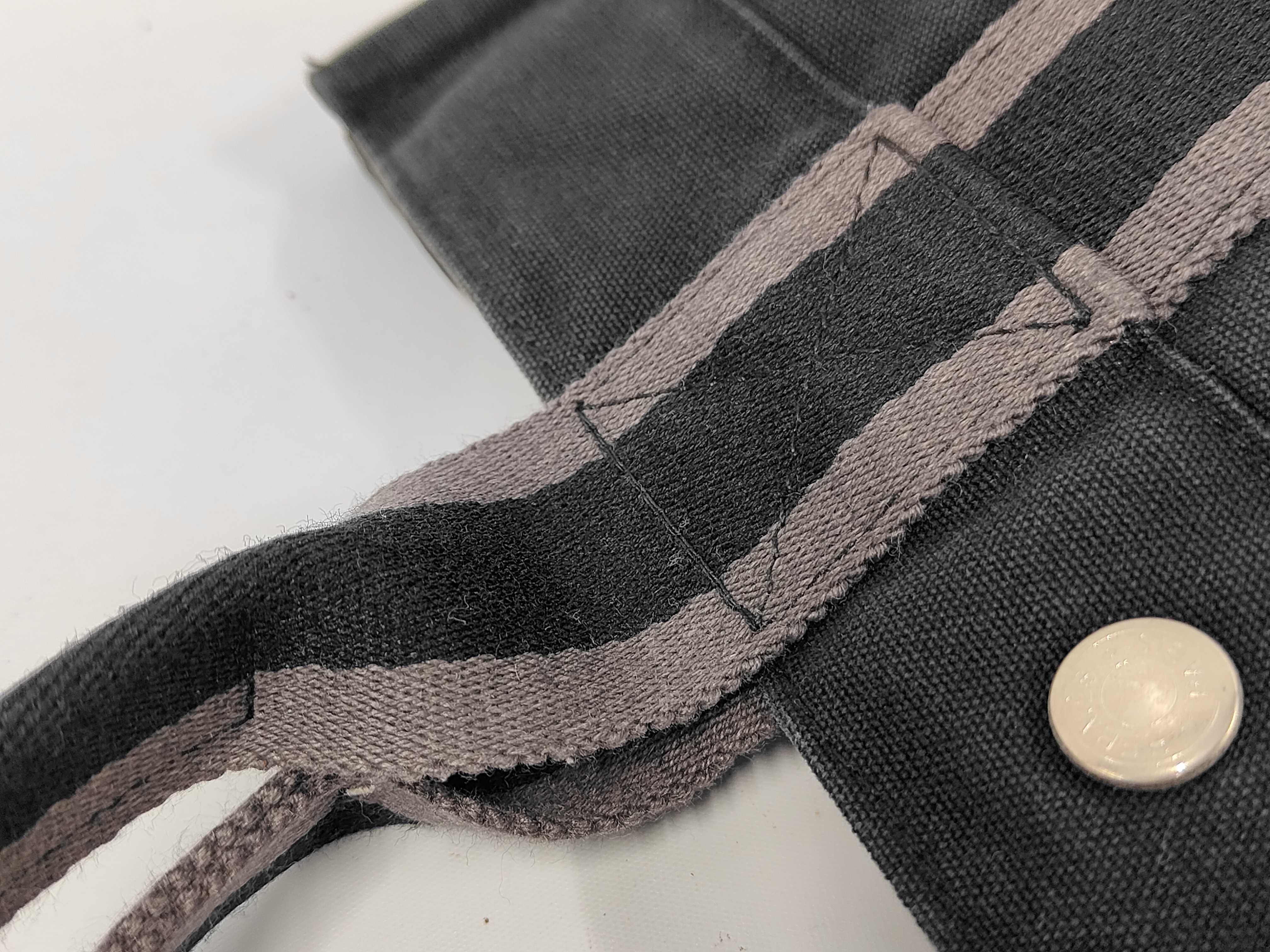 Fourre-Tout PM Handbag Tote Bag — view 6