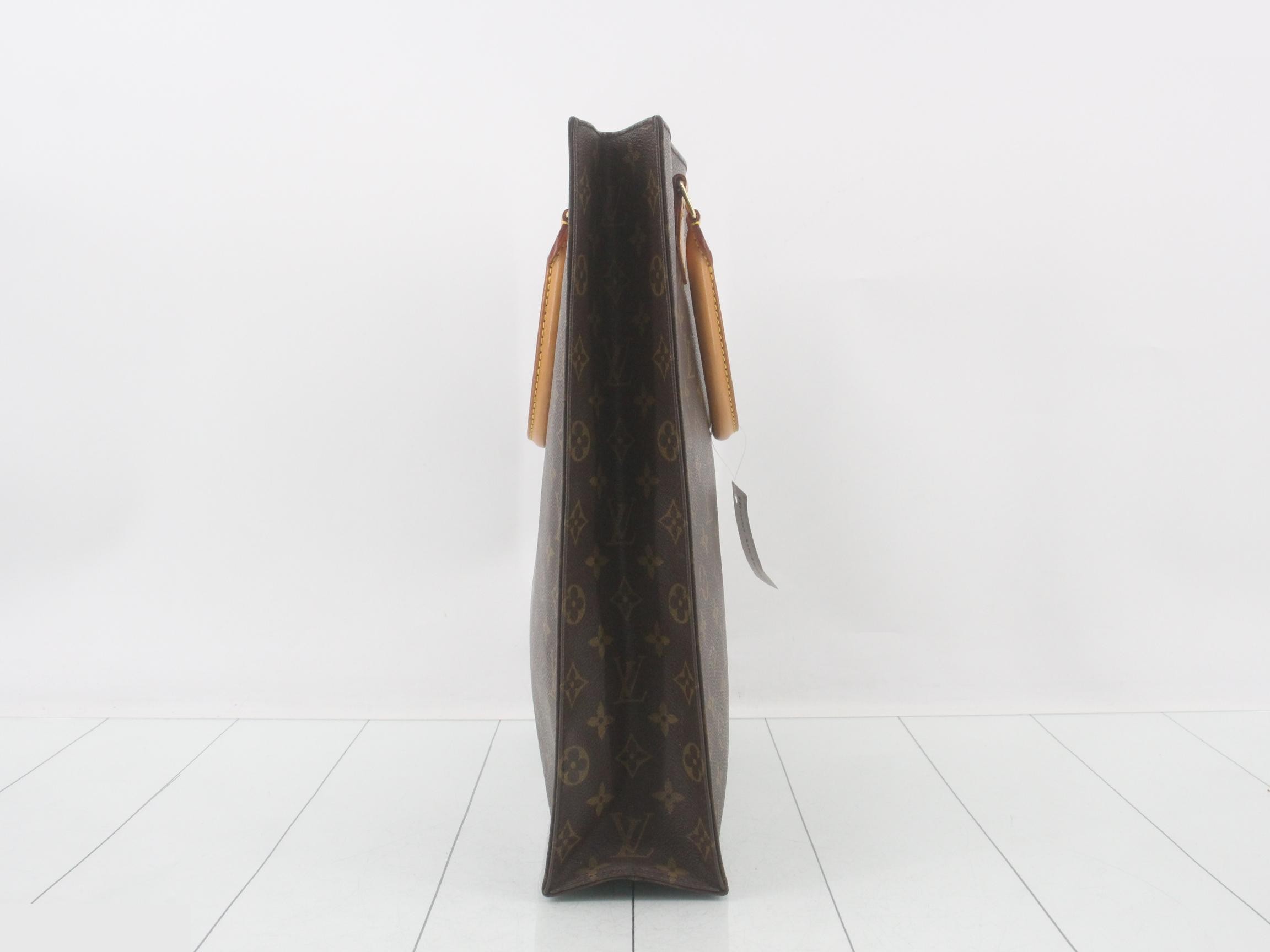 Sac Pla — view 3