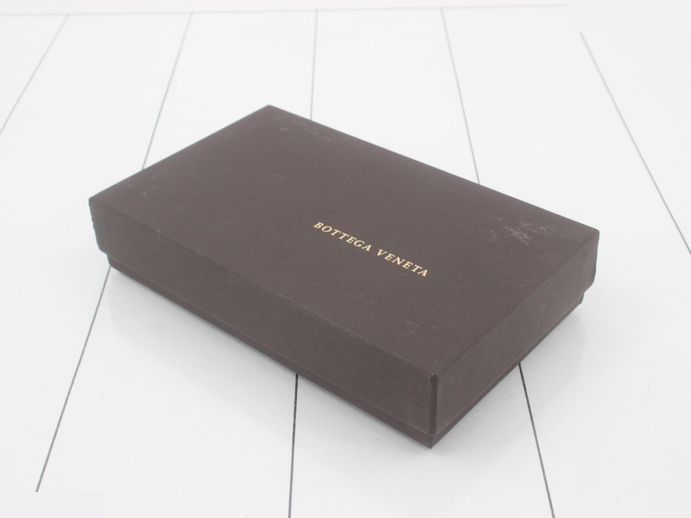 Intrecciato round zipper wallet, unused. — view 5