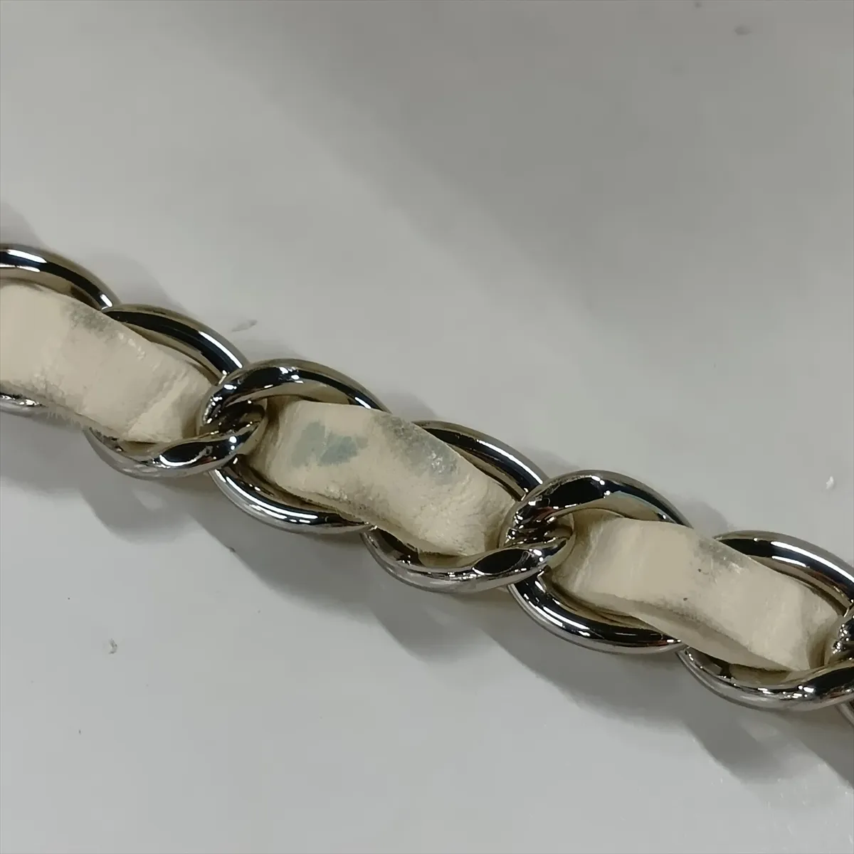 Matelasse Lambskin Single Flap Single Chain Bag White Silver Hardware 9994841 No. 9 External Parts Included — view 14